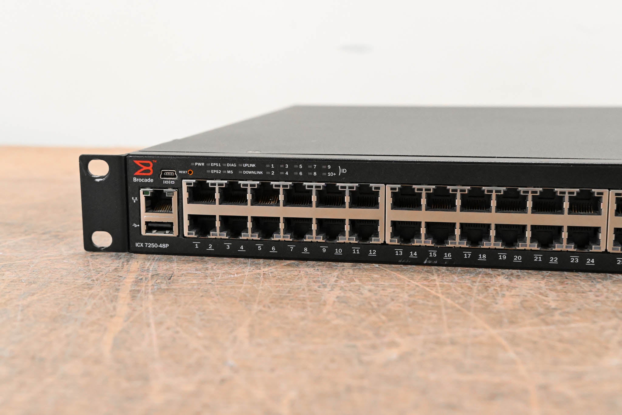 Brocade ICX 7250-48P Network Switch