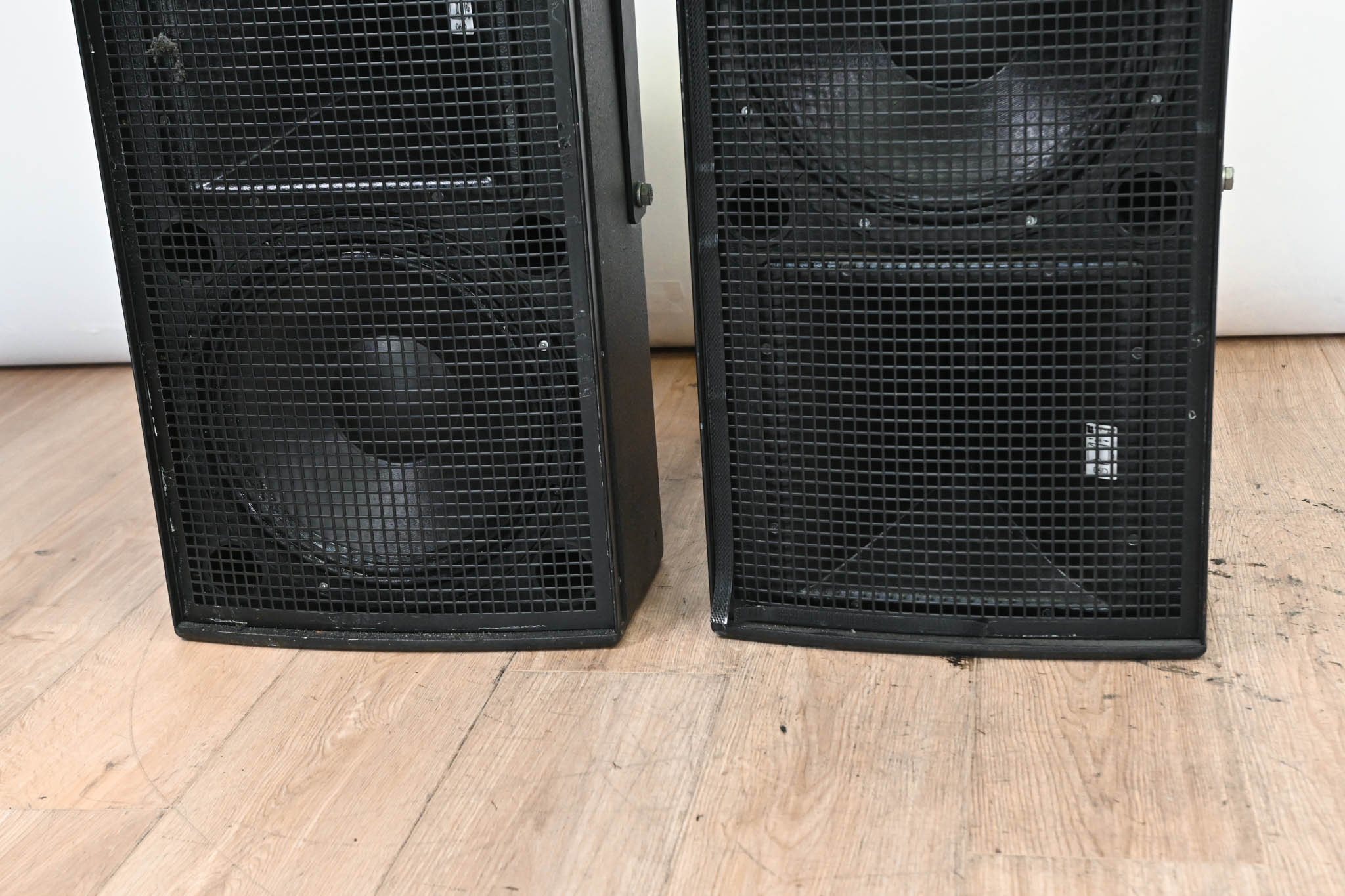 d&b audiotechnik Ci90 Full Range 2-Way Passive Loudspeaker (PAIR)