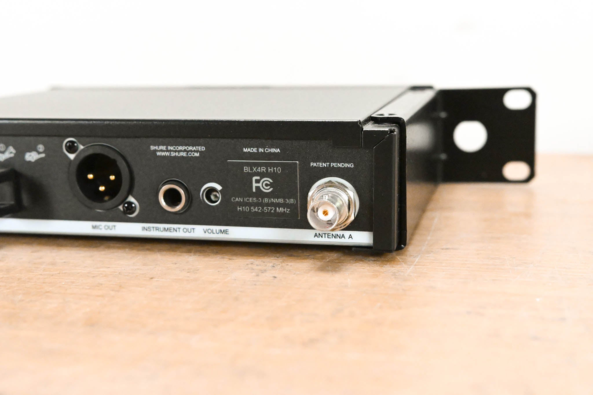 Shure BLX24R/B58 Handheld Wireless System - H10 Band (NO POWER SUPPLY)