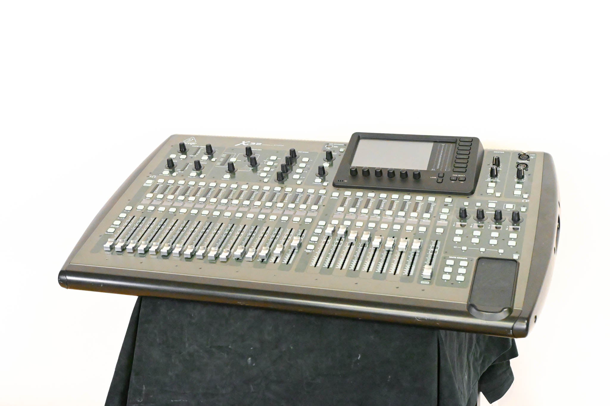 Behringer X32 40-Channel Digital Mixing Console