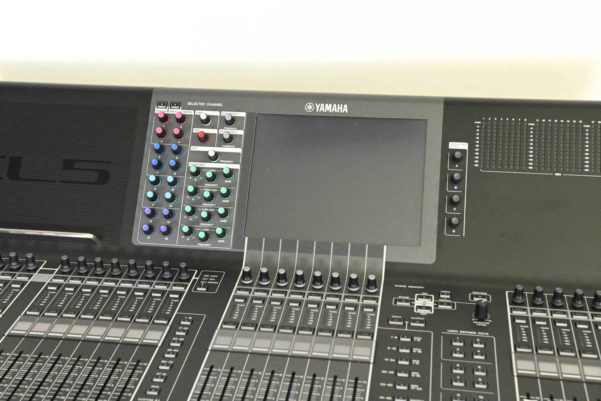 Yamaha CL5 72-Channel Digital Mixing Console