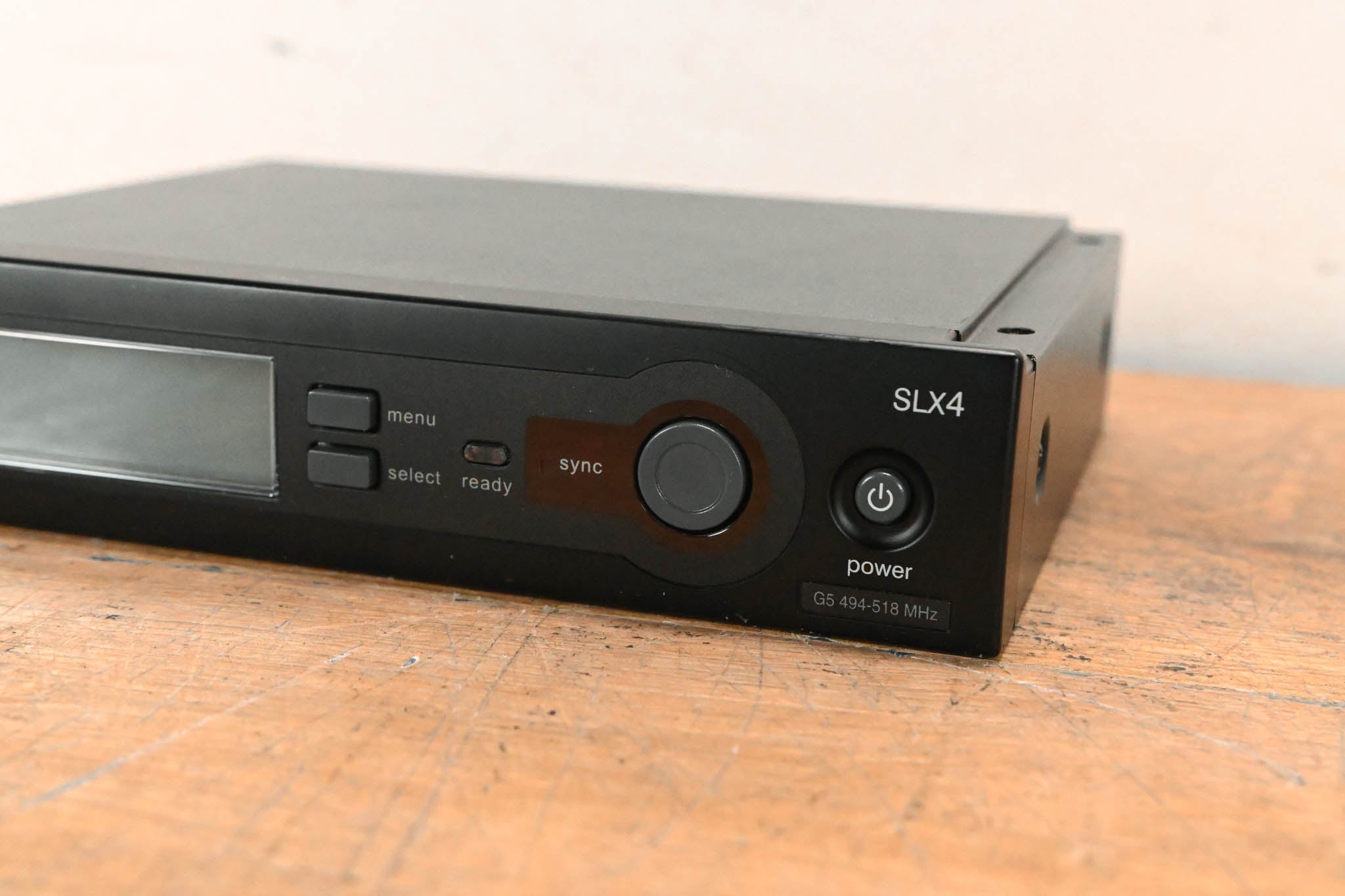 Shure SLX4 Wireless Receiver - G5 Band: 494-518 MHz (NO POWER SUPPLY)