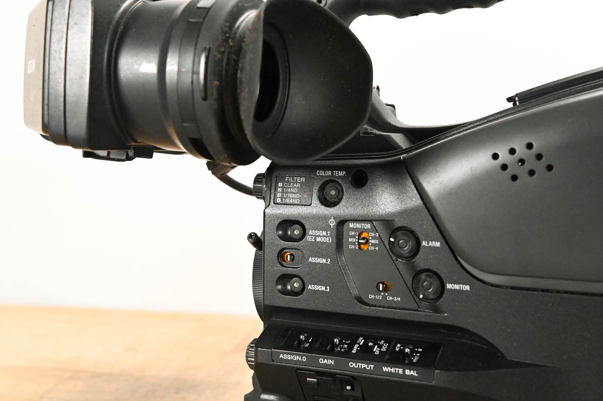 Sony PMW-400 XDCAM HD422 2/3" Camcorder w/ CBK-VF01 Viewfinder + Mic