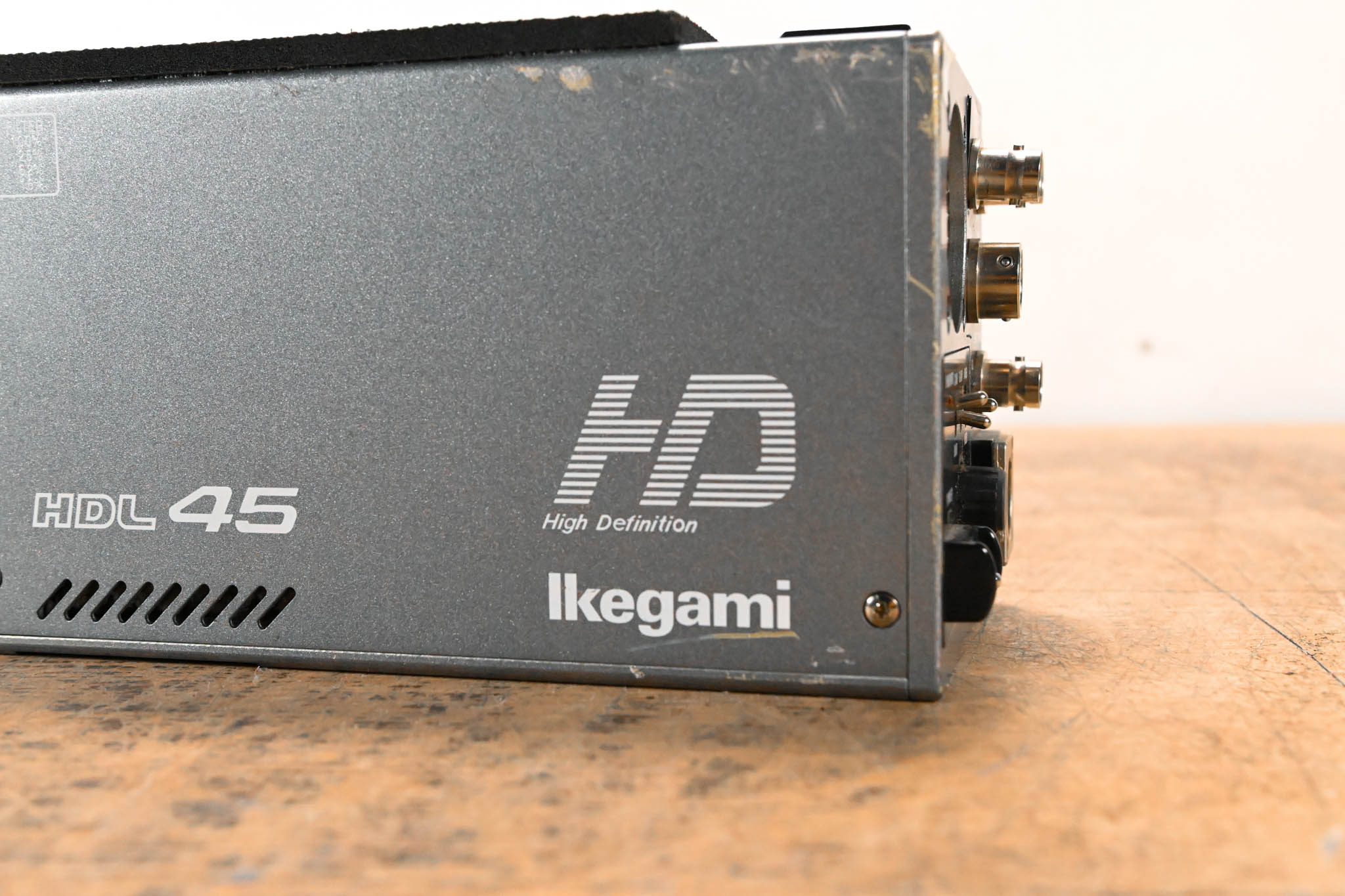 Ikegami HDL-45i 3CCD Multi-Purpose HDTV Camera