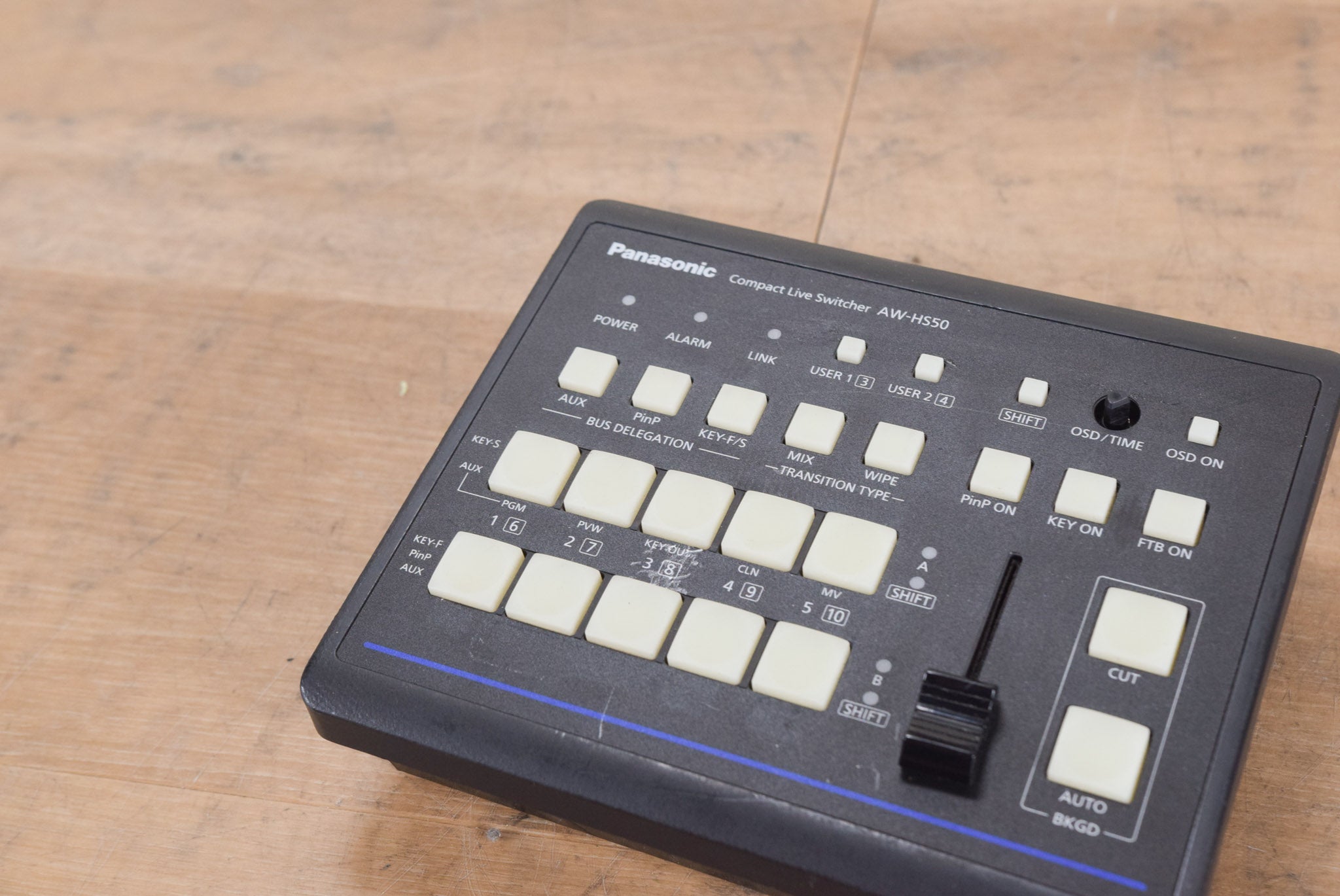 パナソニック AW-HS50N コンパクトライブスイッチャー コンパクトライブスイッチャー（AW-HS50N）の製品詳細｜映像音響