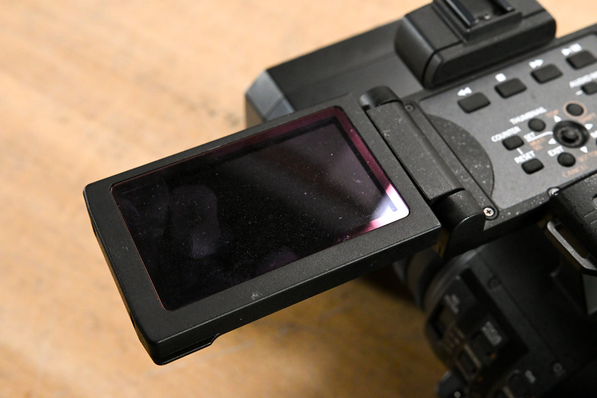 Panasonic AJ-PX270 microP2 AVC-ULTRA Handheld HD Camcorder