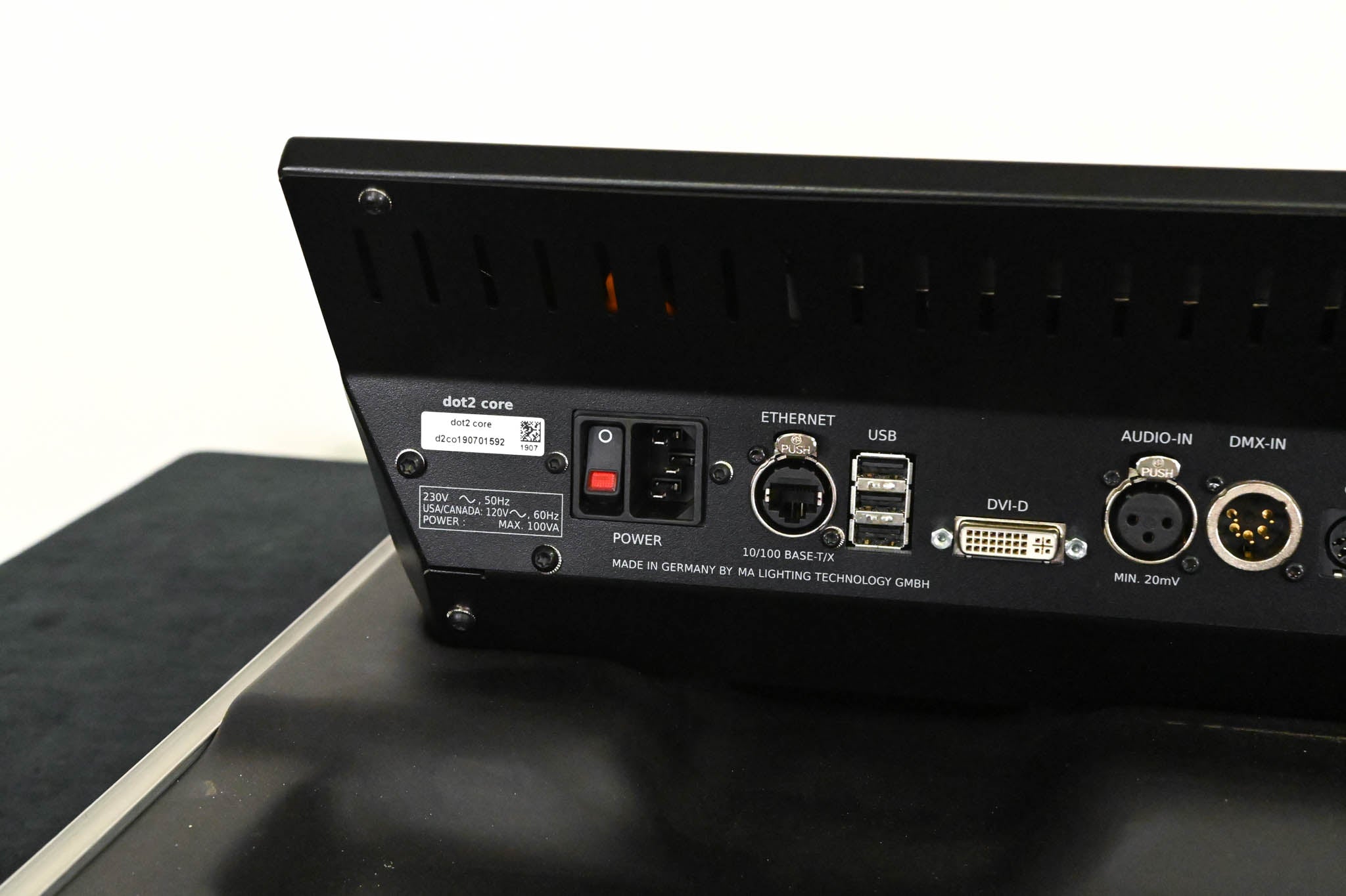 MA Lighting dot2 Core Compact Lighting Console with Road Case