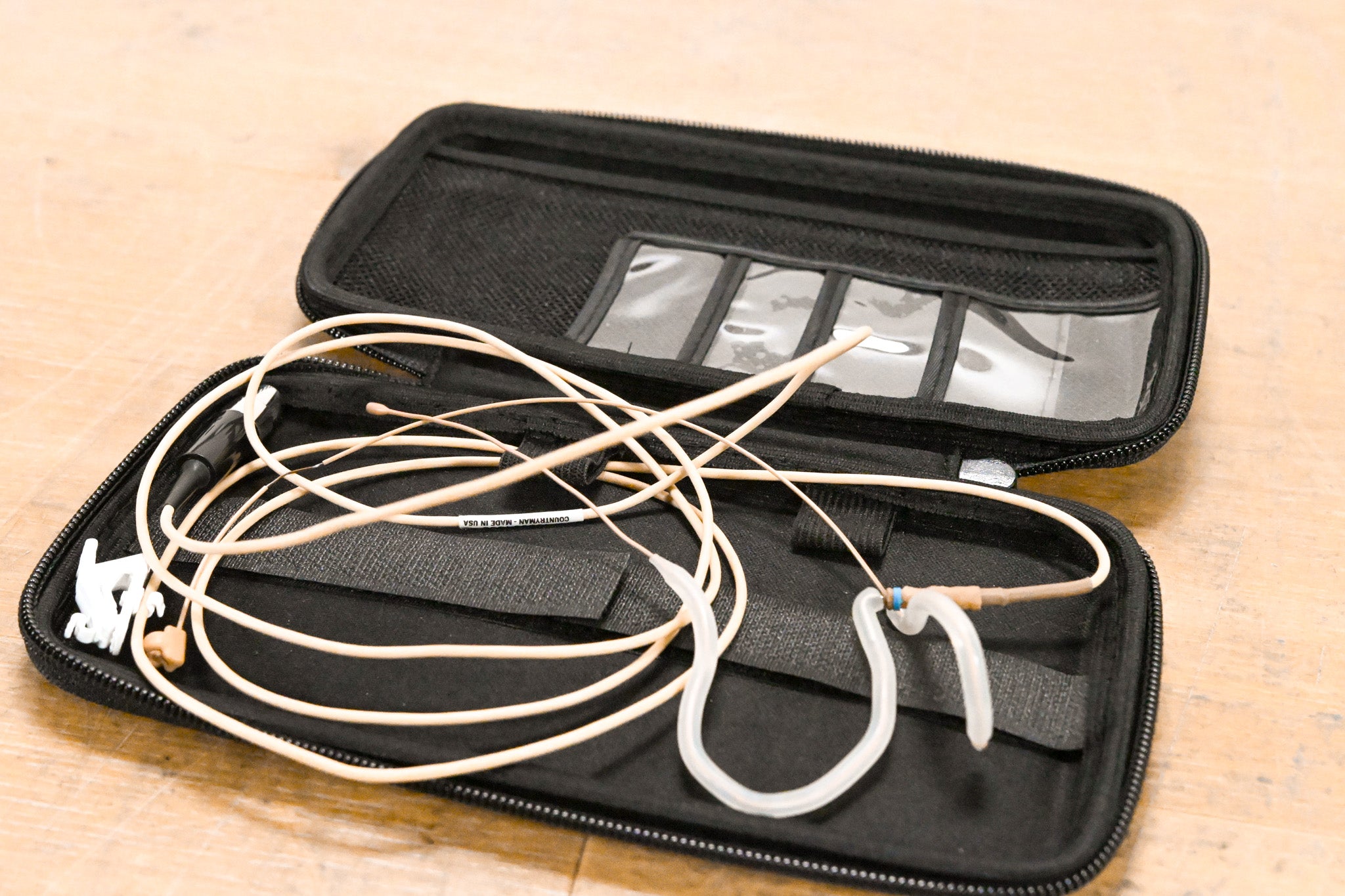 Countryman E6 Omnidirectional Earset Microphone w/ E6CABLEL2SL Cable