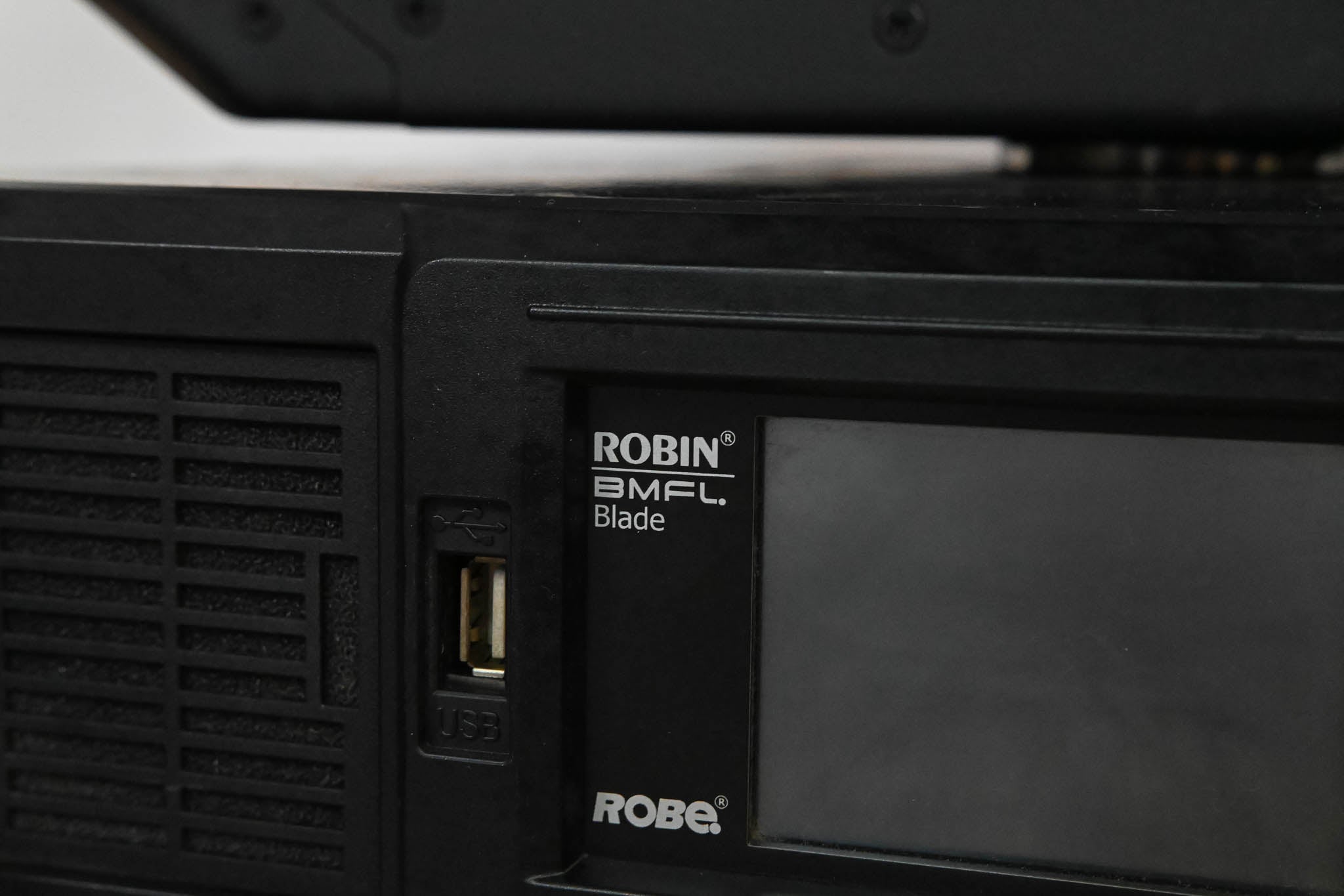 Robe ROBIN BMFL Blade Discharge Lamp Moving Light