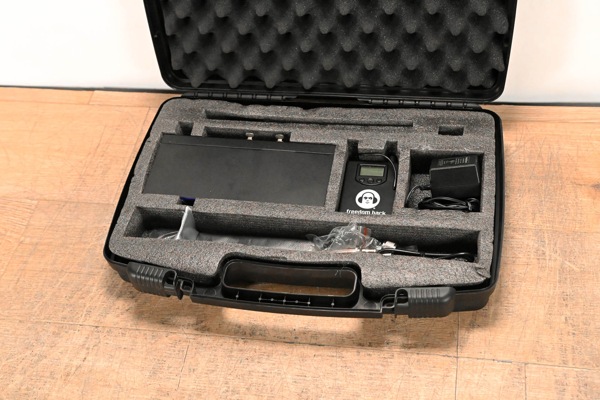 Hear Technologies Freedom Back Wireless IEM System - Band B: 655-679 MHz