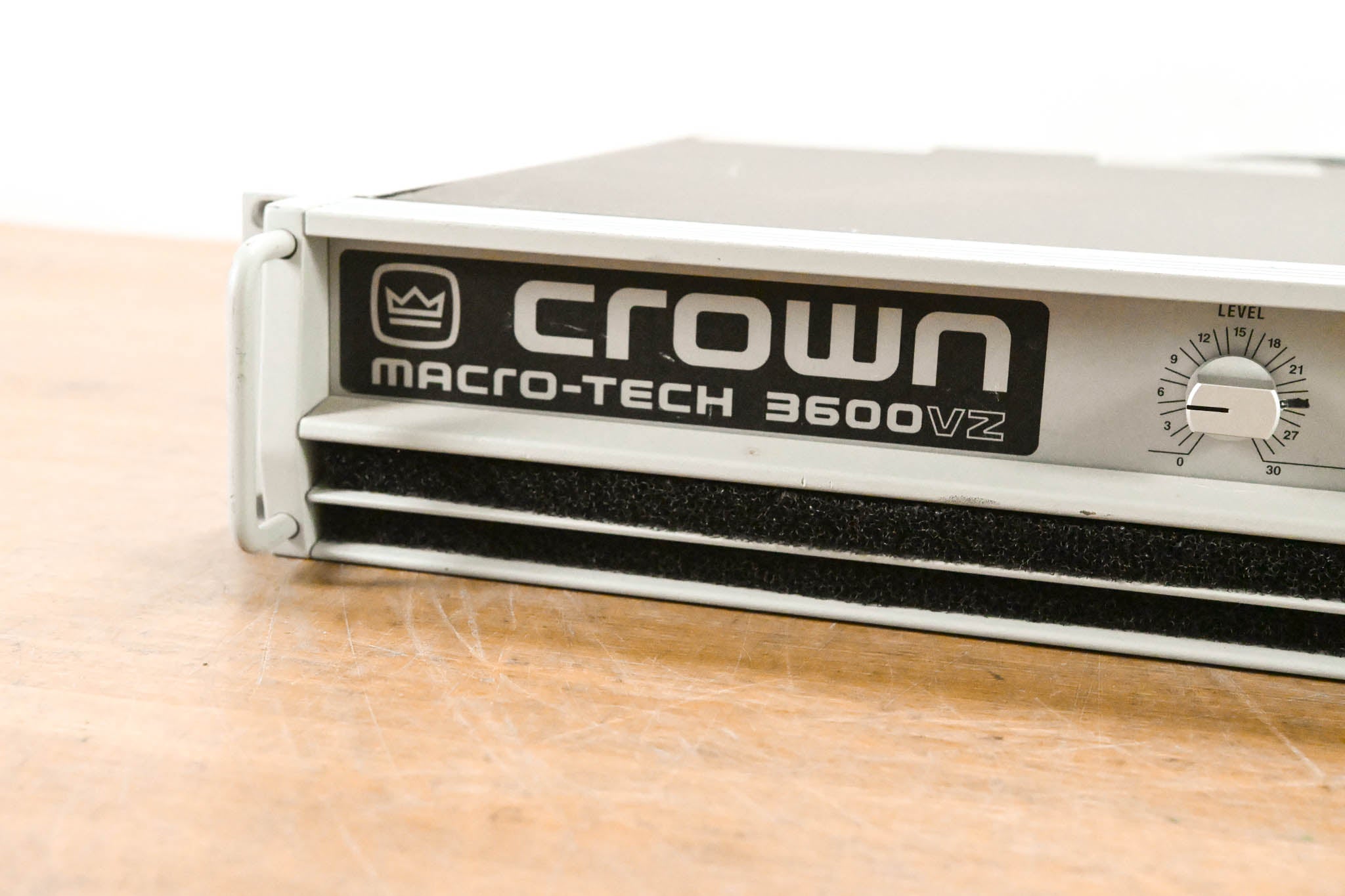 Crown Macro-Tech 3600VZ 2-Channel Power Amplifier