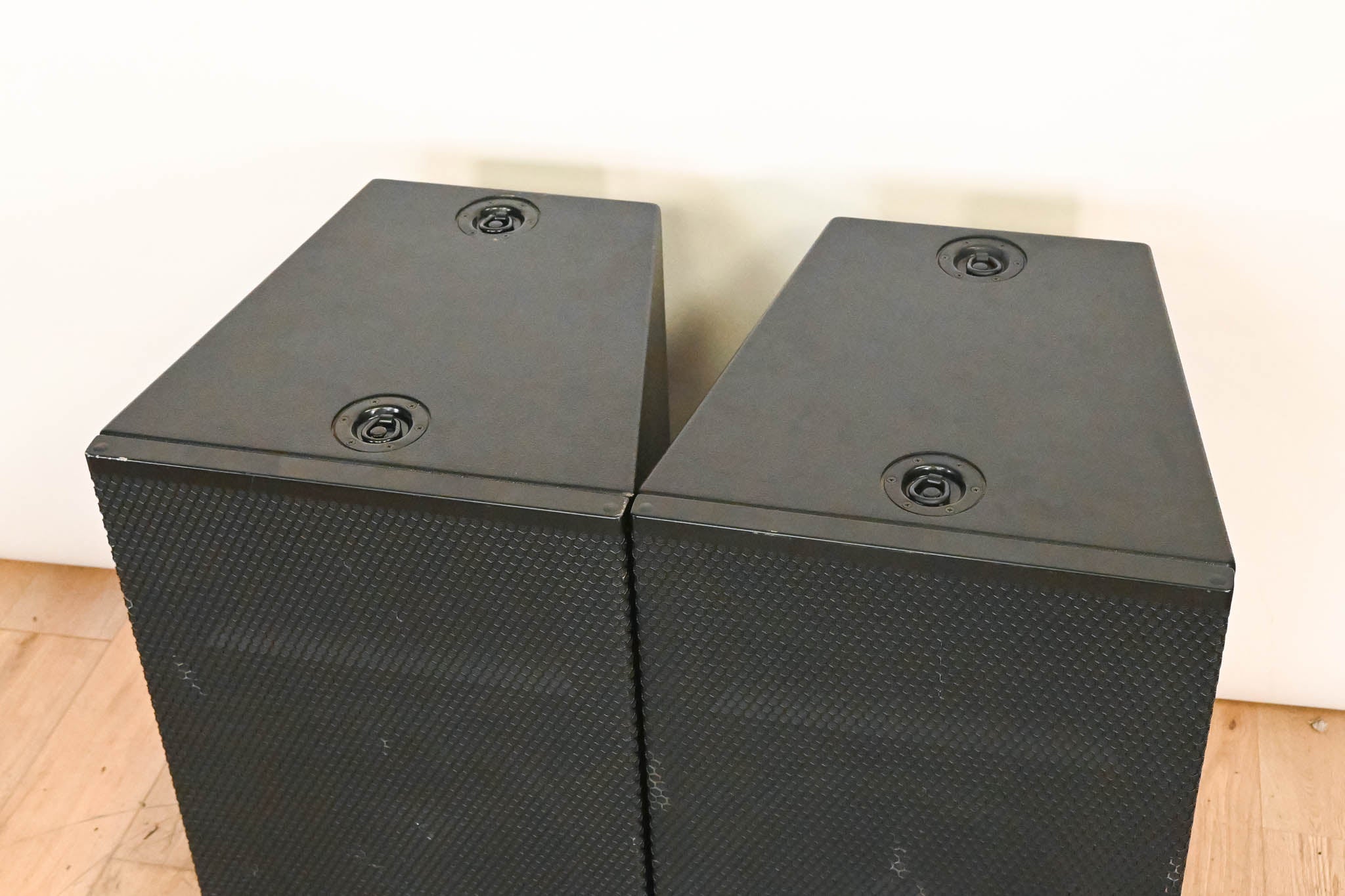 Meyer Sound CQ-2 Active Narrow Coverage Main Loudspeaker (PAIR)