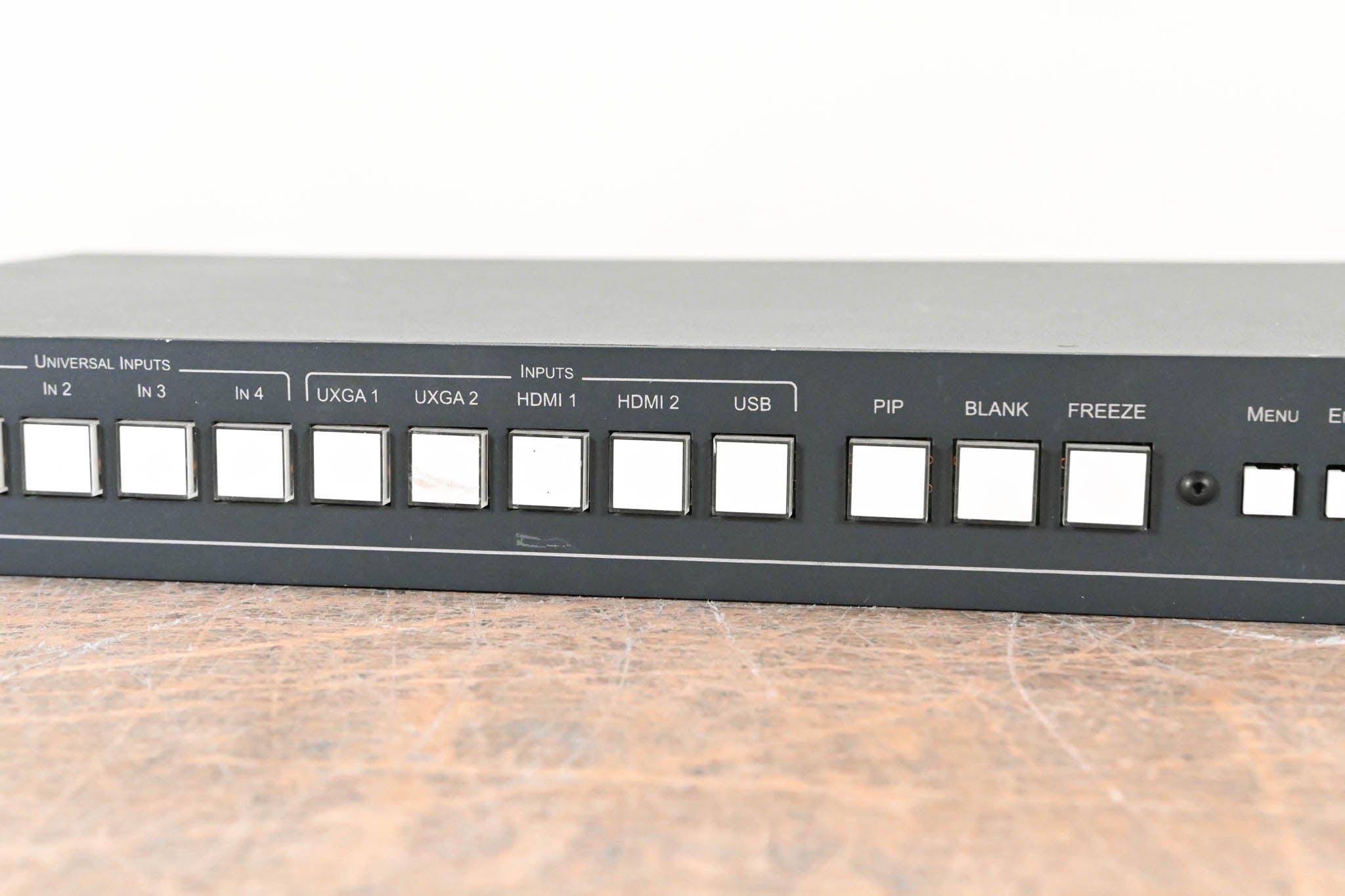 Kramer VP-728 9−Input ProScale Presentation Scaler/Switcher