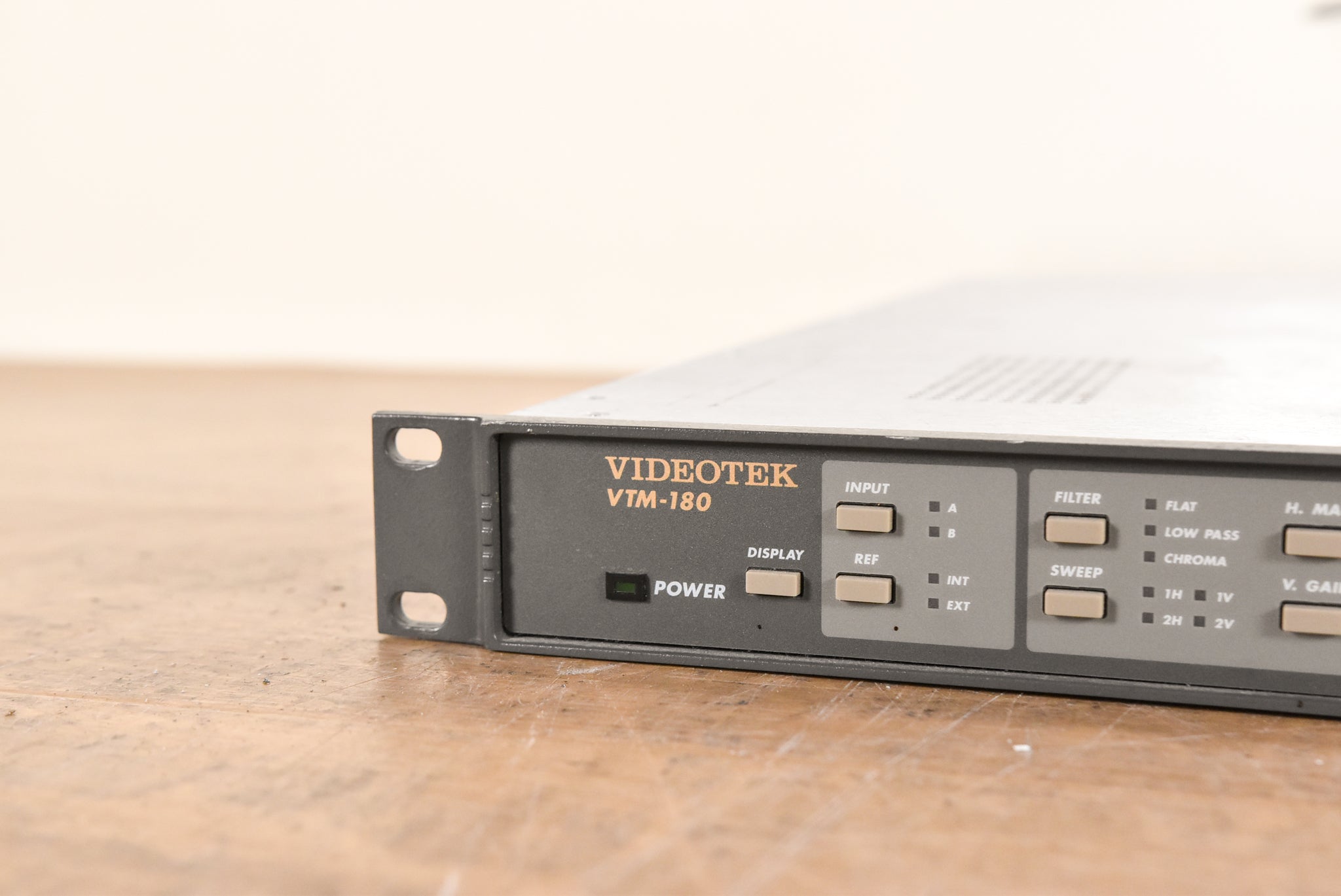 Videotek VTM-180 Multi-Image Monitor Display