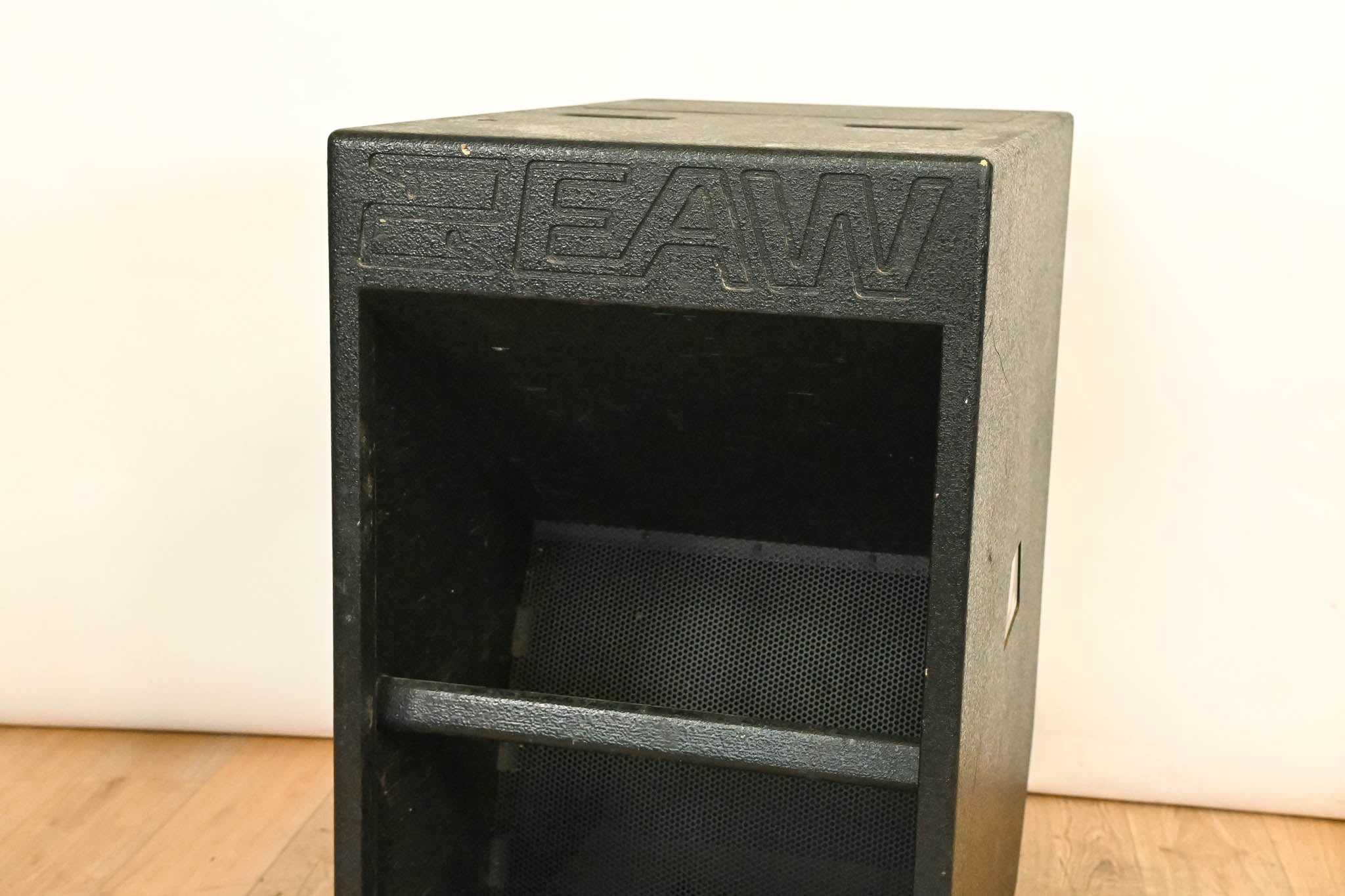 EAW LA400 12" Bass Horn Subwoofer