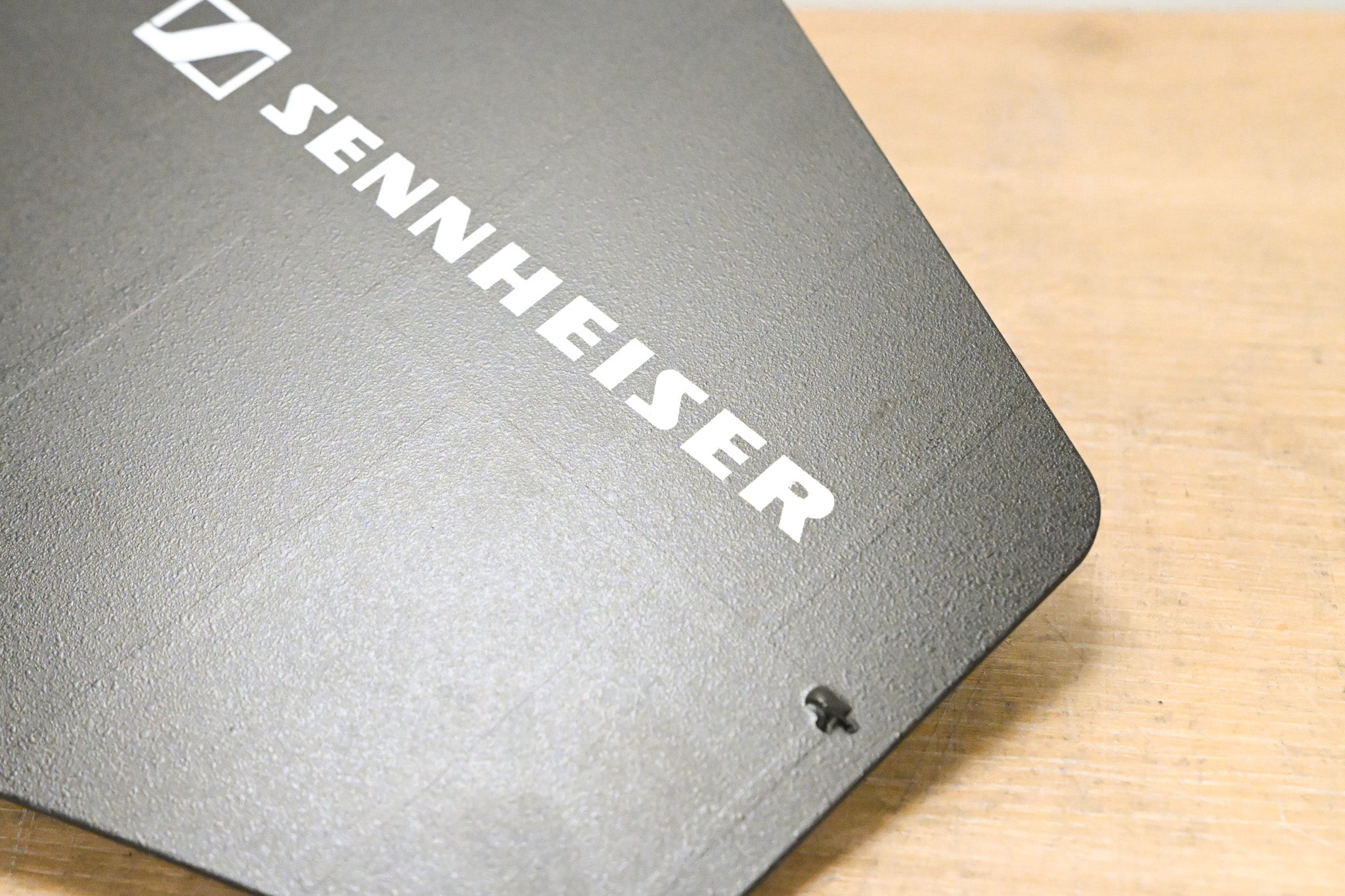 Sennheiser A-2003-UHF Passive Directional Antenna - 450-960 MHz