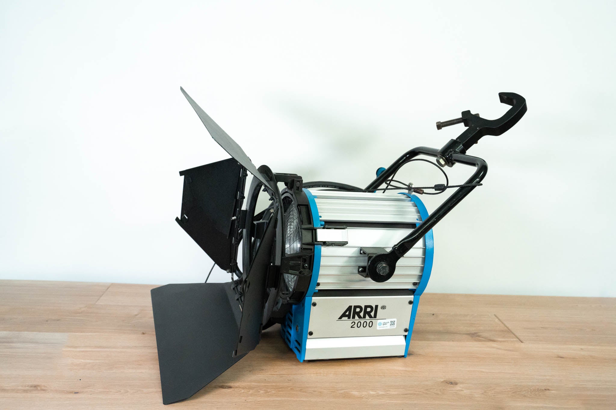 ARRI 2000 Fresnel Light Fixture