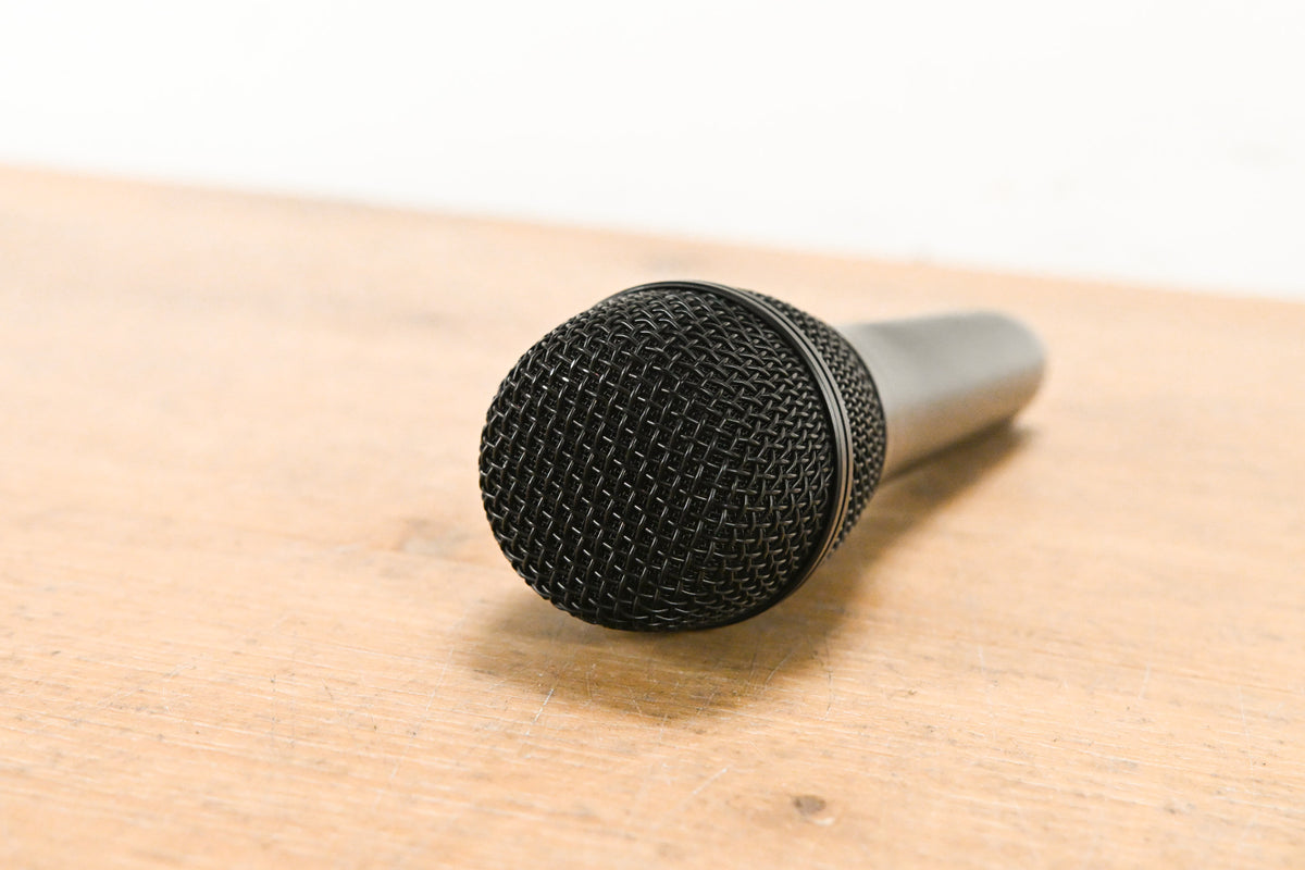 Audio-Technica AT2010 Cardioid Condenser Handheld Microphone