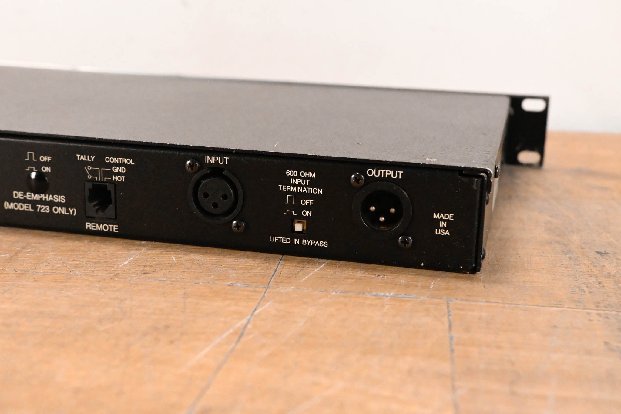 Aphex 720 DOMINATOR II Precision Multiband Peak Limiter