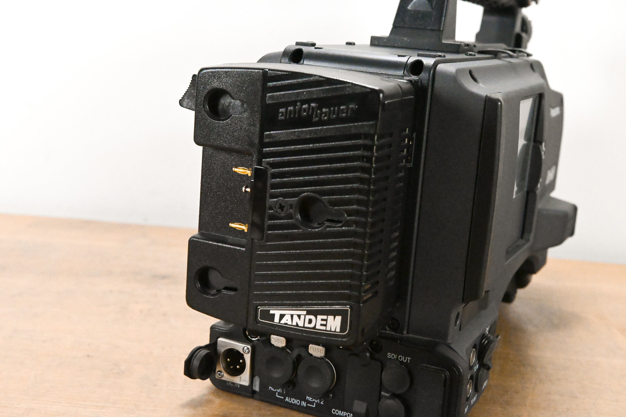 Panasonic AG-HPX500P 2/3" Shoulder-Mounted P2HD Camcorder