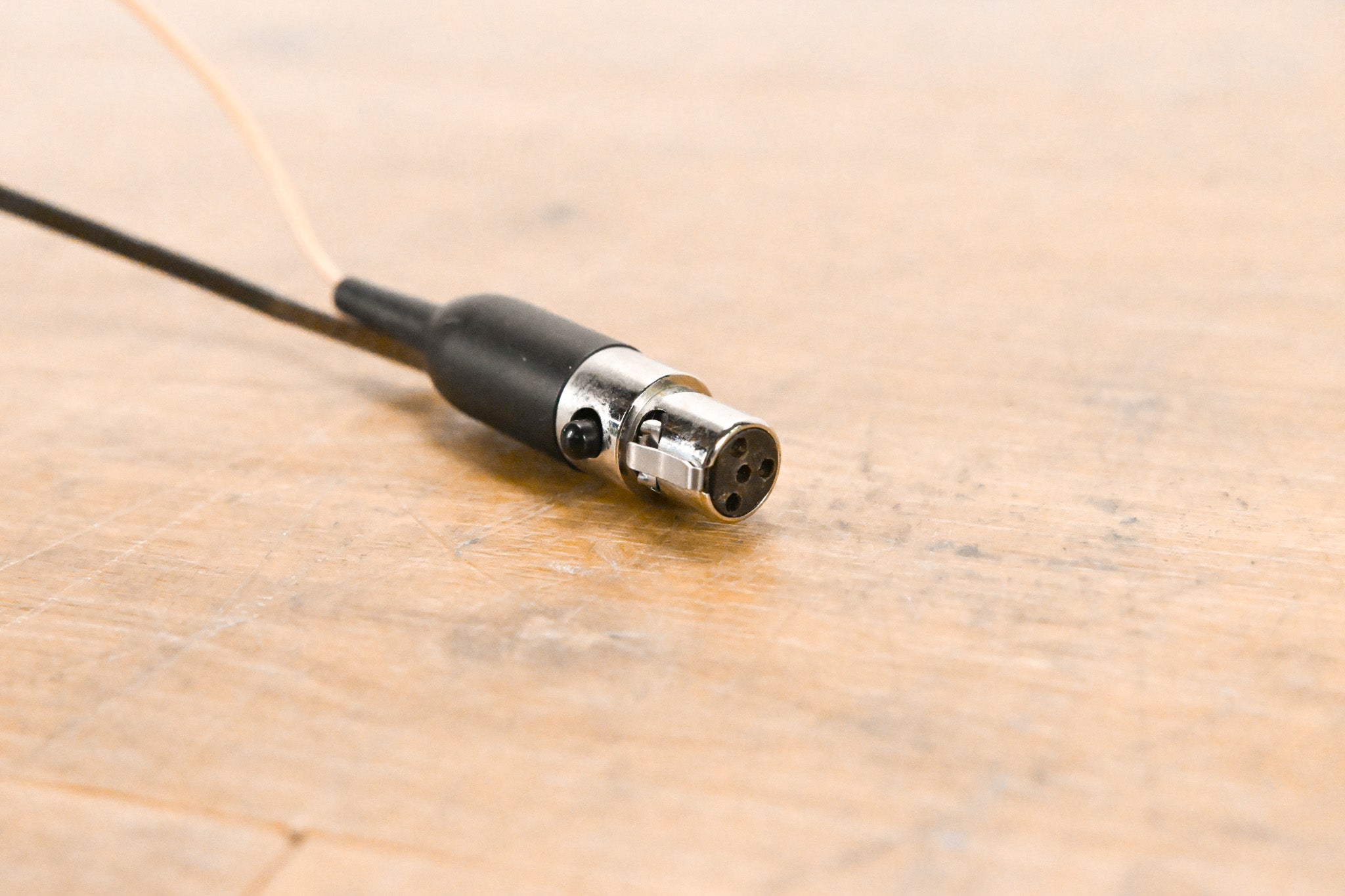 Shure MX153T/O-TQG Omnidirectional Earset Microphone