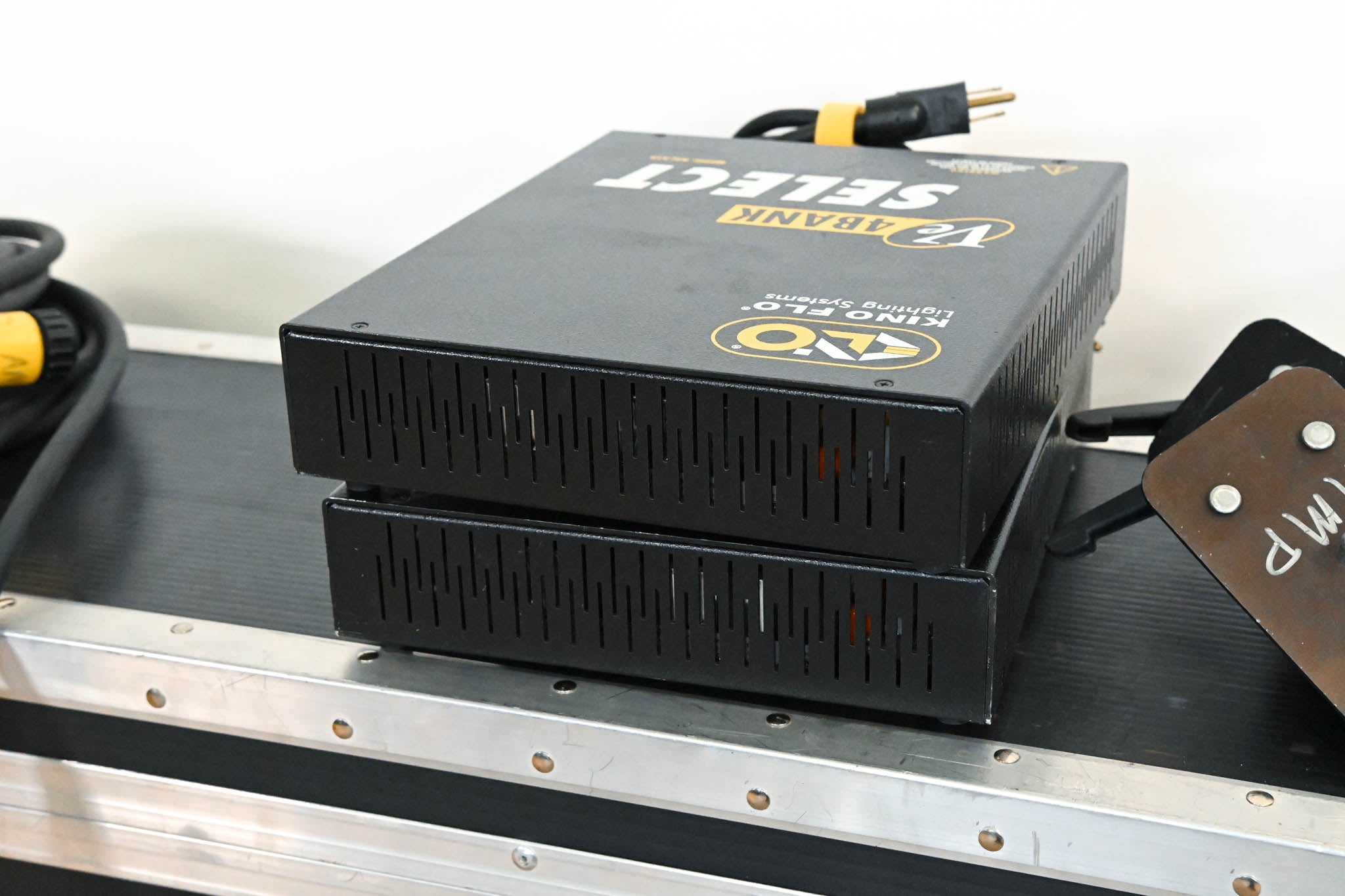 Kino Flo Select 4Bank 2-Light Gaffer Kit