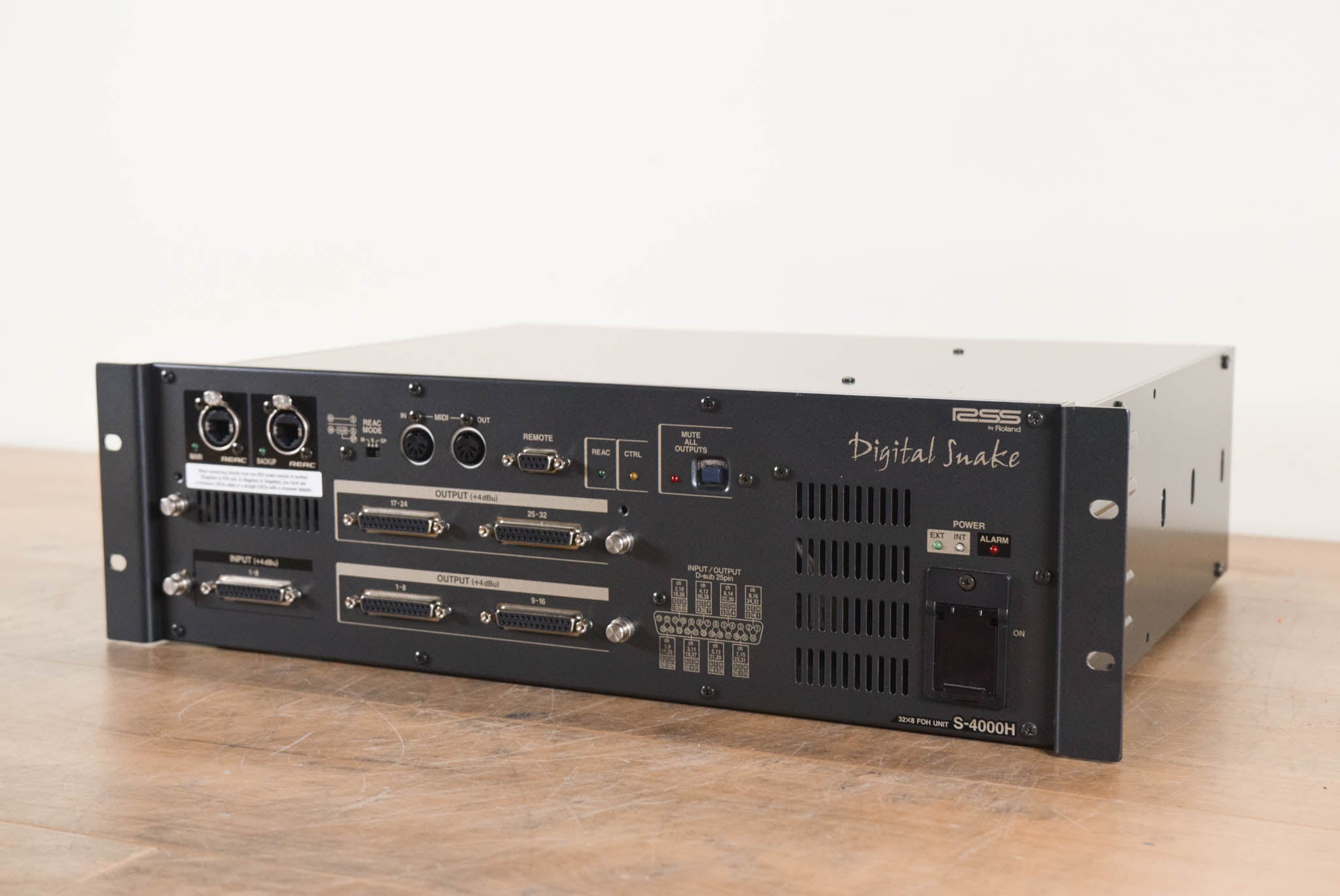 Roland S-4000H Digital Snake 32 x 8 Front of House Unit