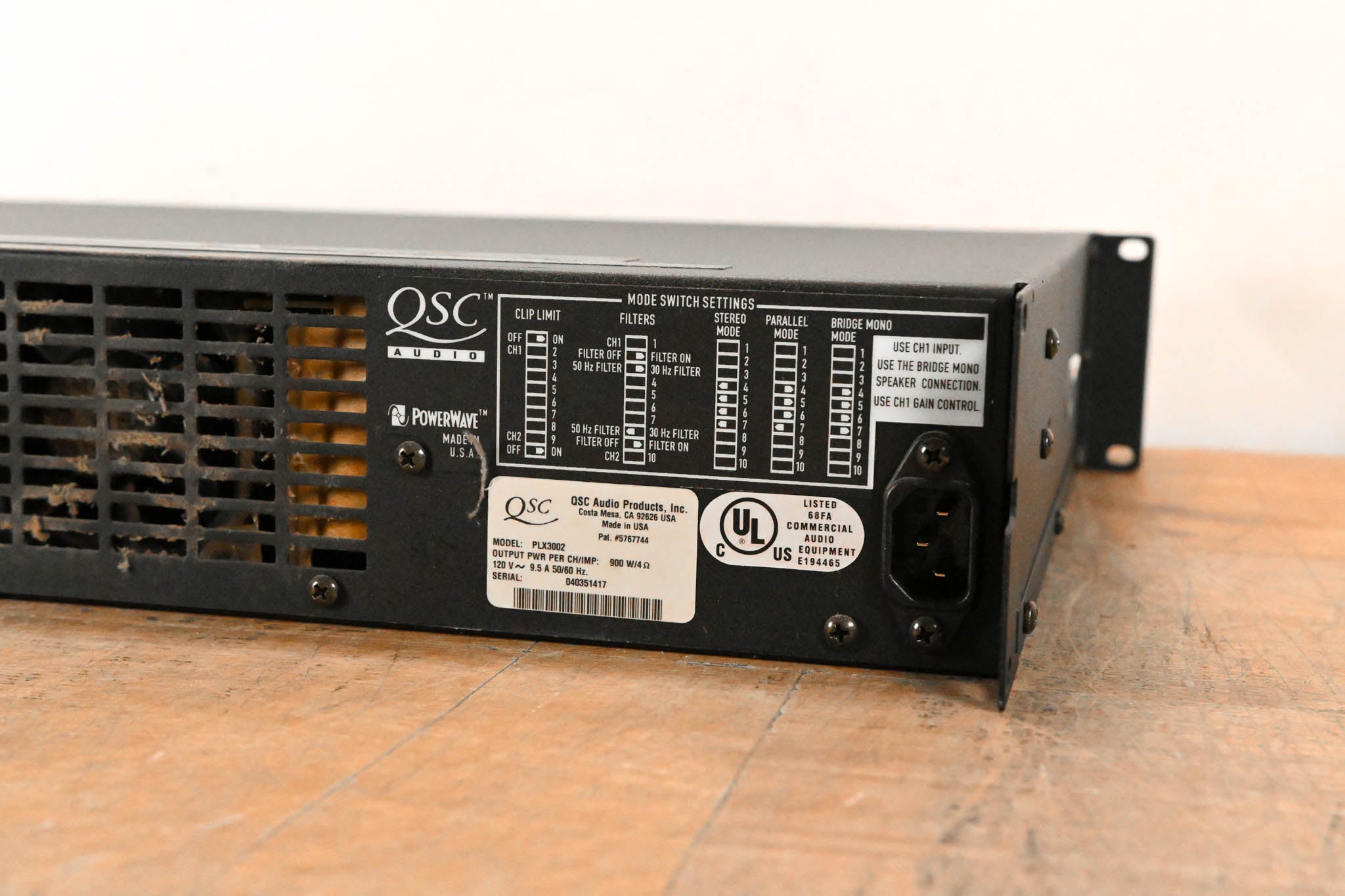 QSC PLX3002 2-Channel Power Amplifier