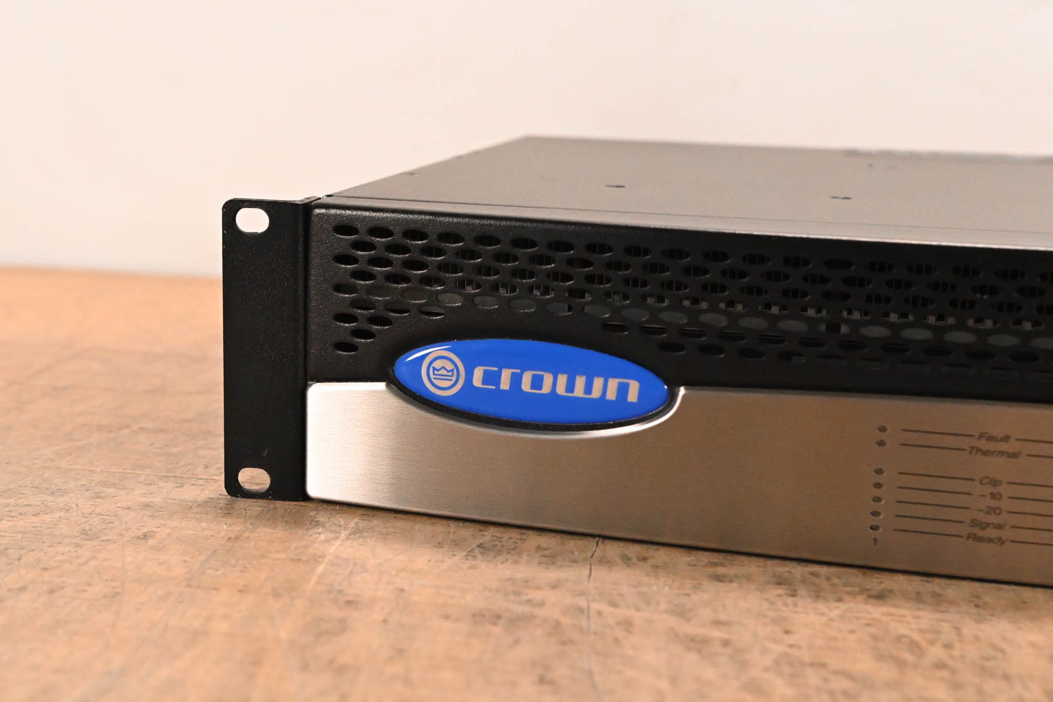 Crown CTs 3000 Two-Channel 1500W Power Amplifier