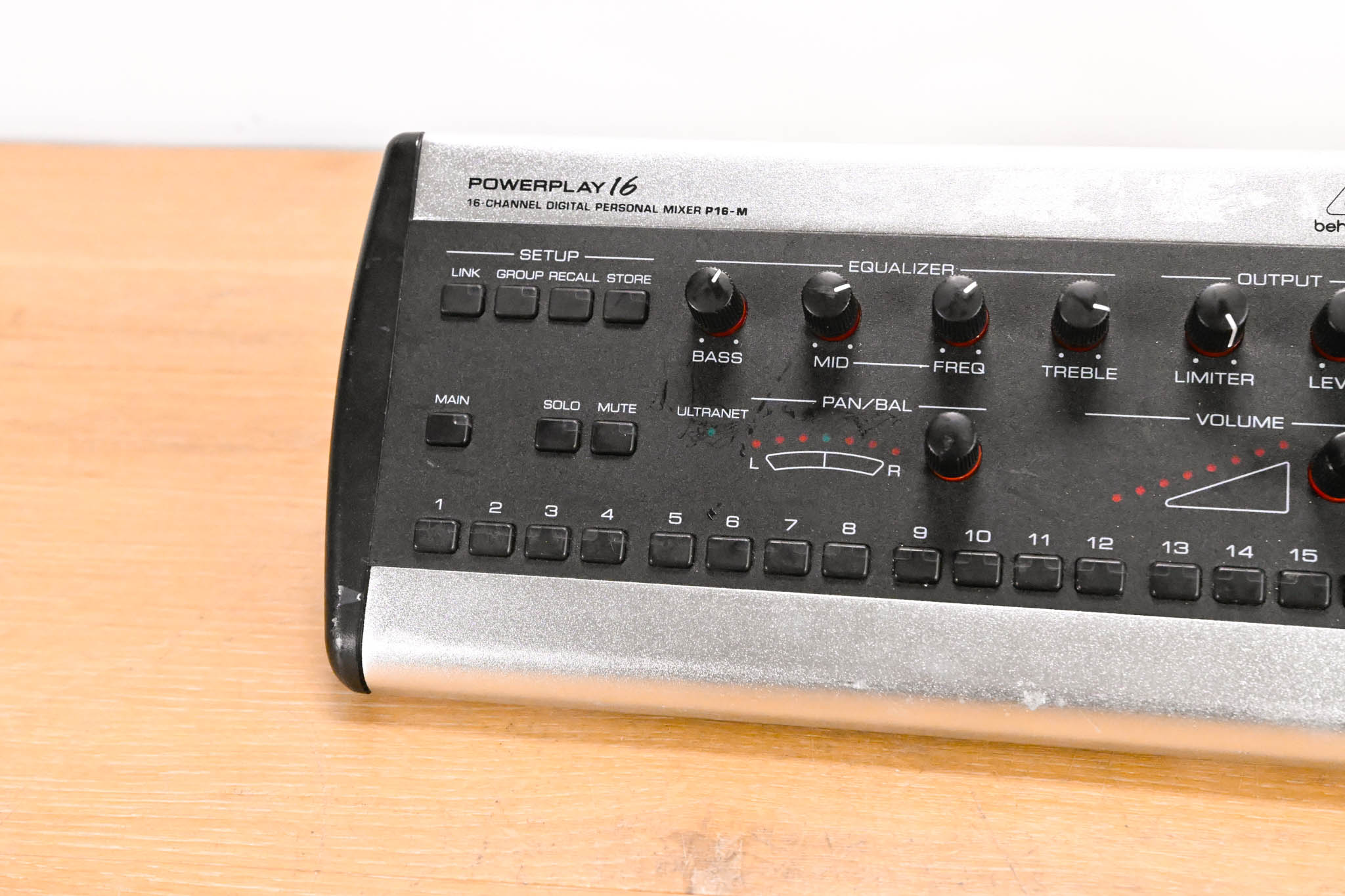 Behringer Powerplay P16-M 16-Channel Digital Personal Mixer