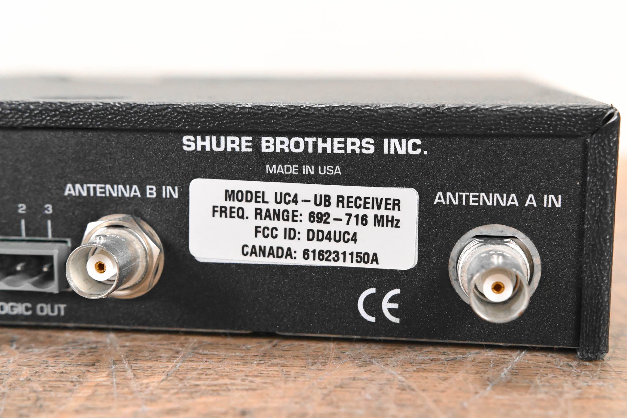 Shure UC4-UB Wireless Receiver - UB Band: 692-716 MHz (NO POWER SUPPLY)