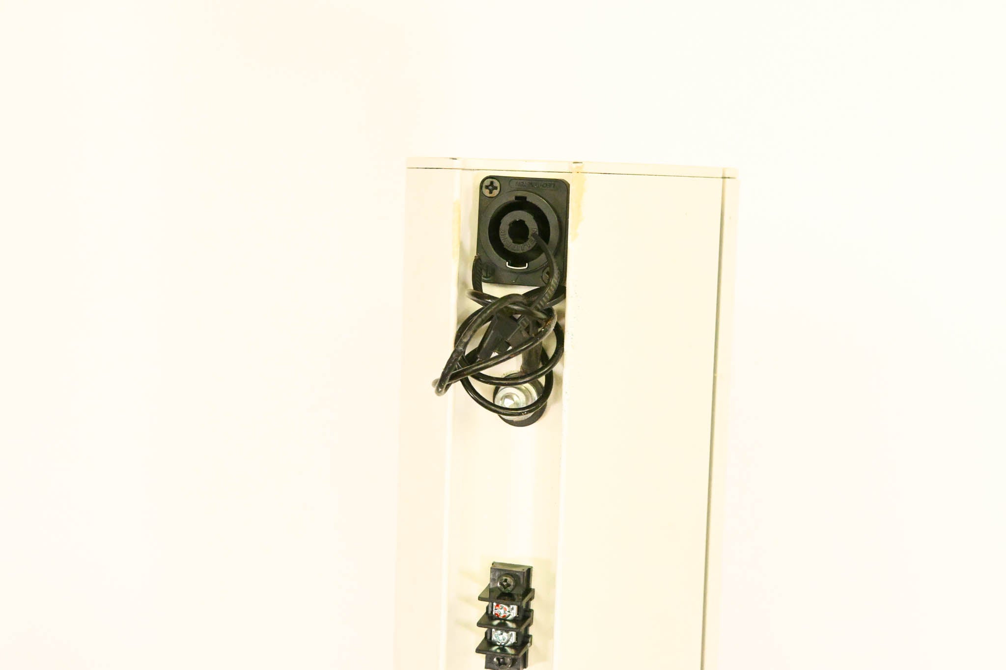Bose Panaray MA12 Modular Column Array Loudspeaker (PAIR)