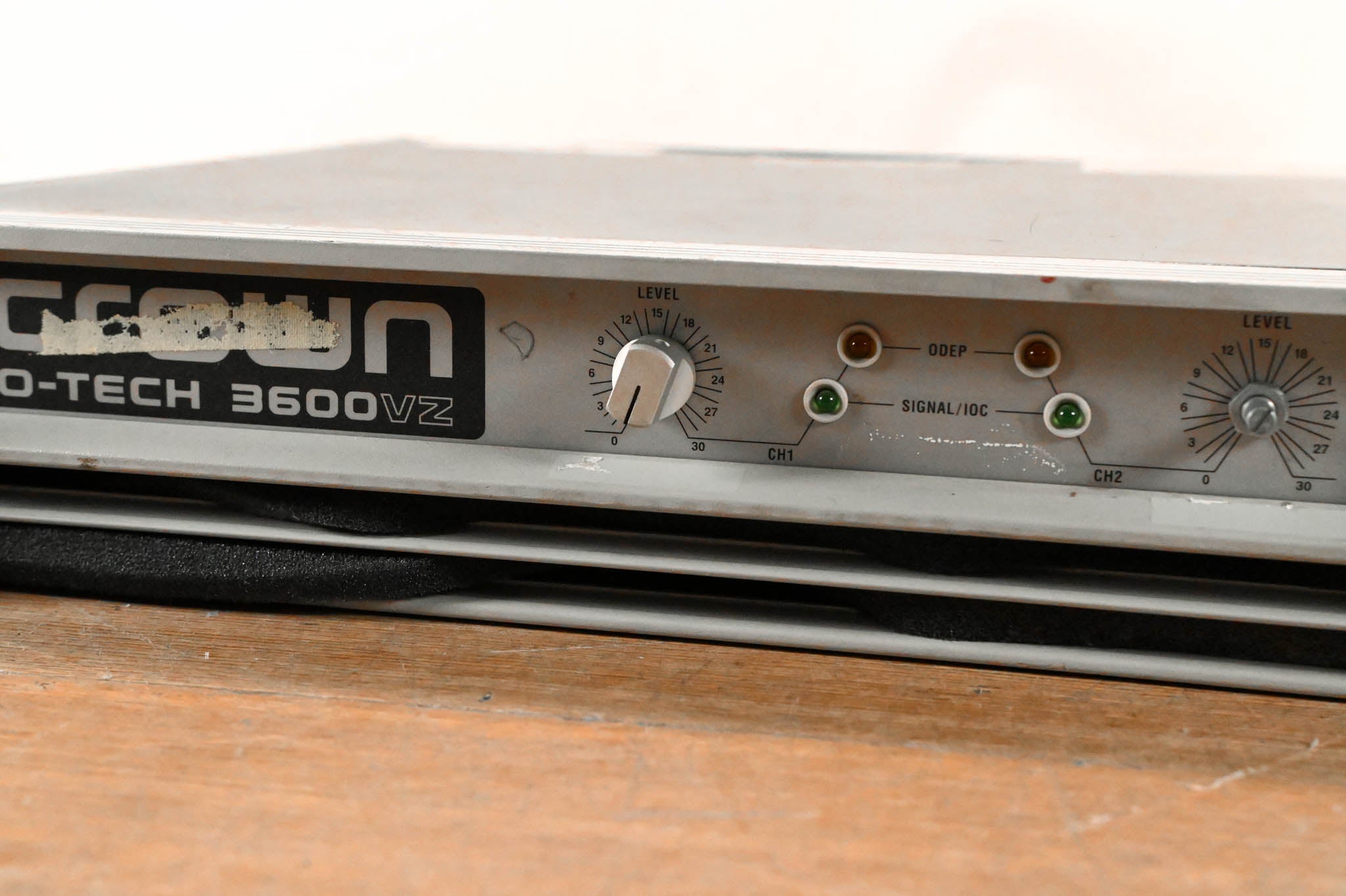 Crown Macro-Tech 3600VZ 2-Channel Power Amplifier