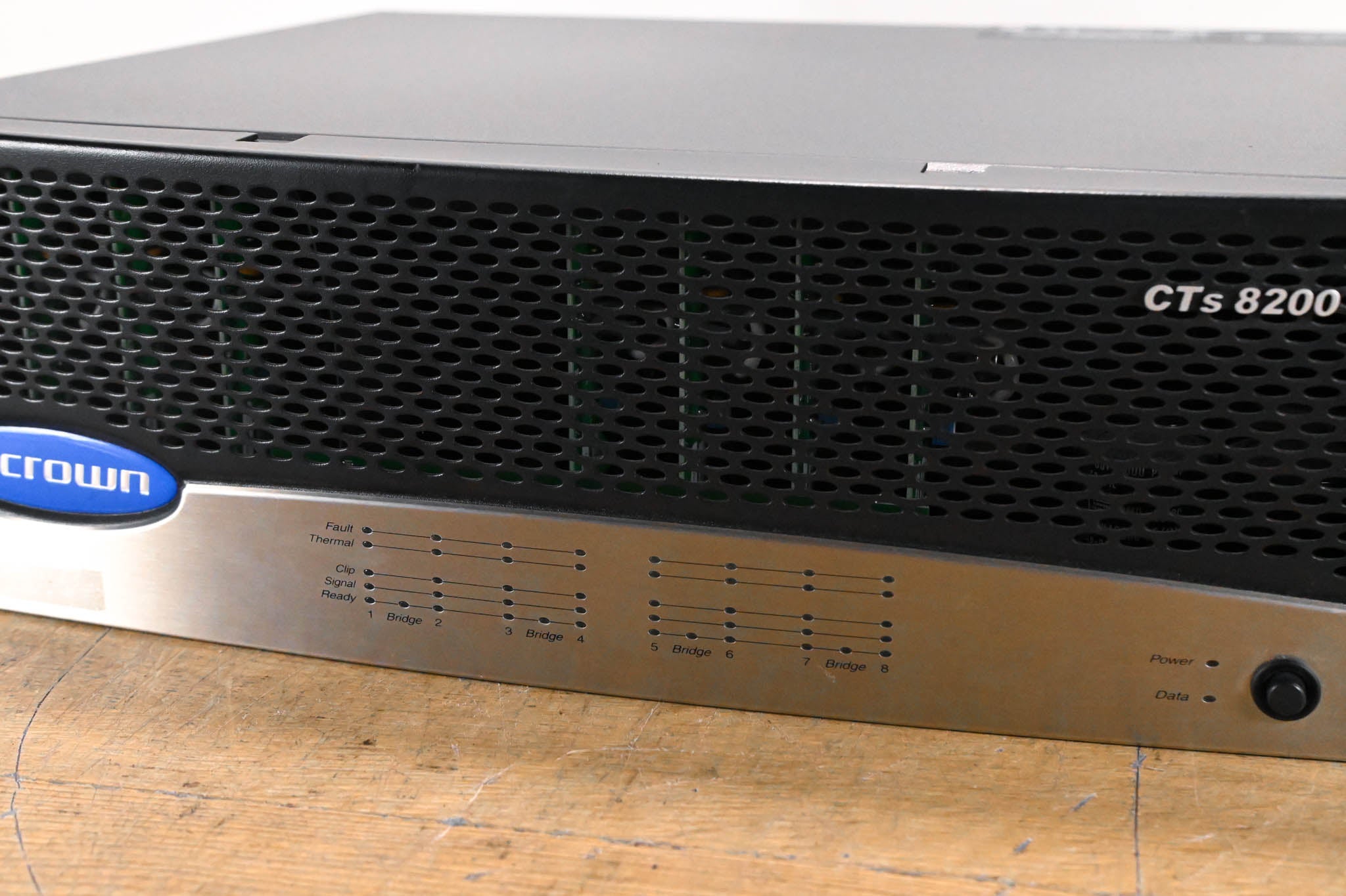 Crown CTs 8200 200W 8-Channel Power Amplifier