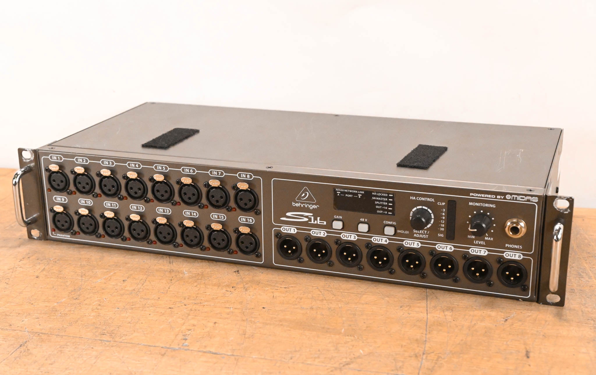 Behringer S16 16 x 8 Digital Stage Box