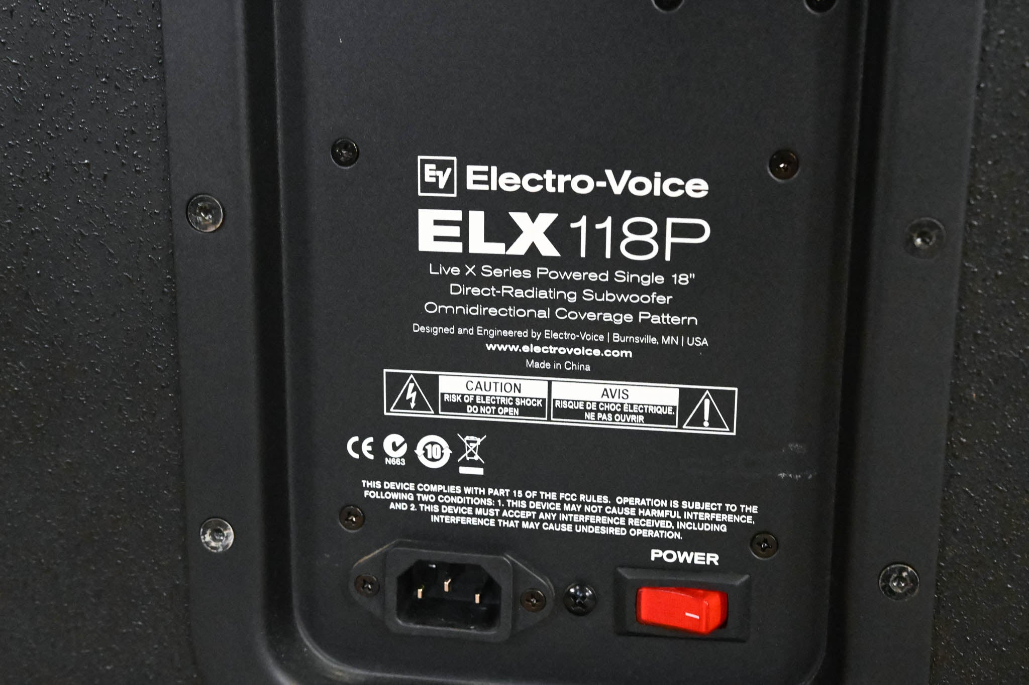 Electro-Voice (EV) ELX118P 700W 18" Powered Subwoofer