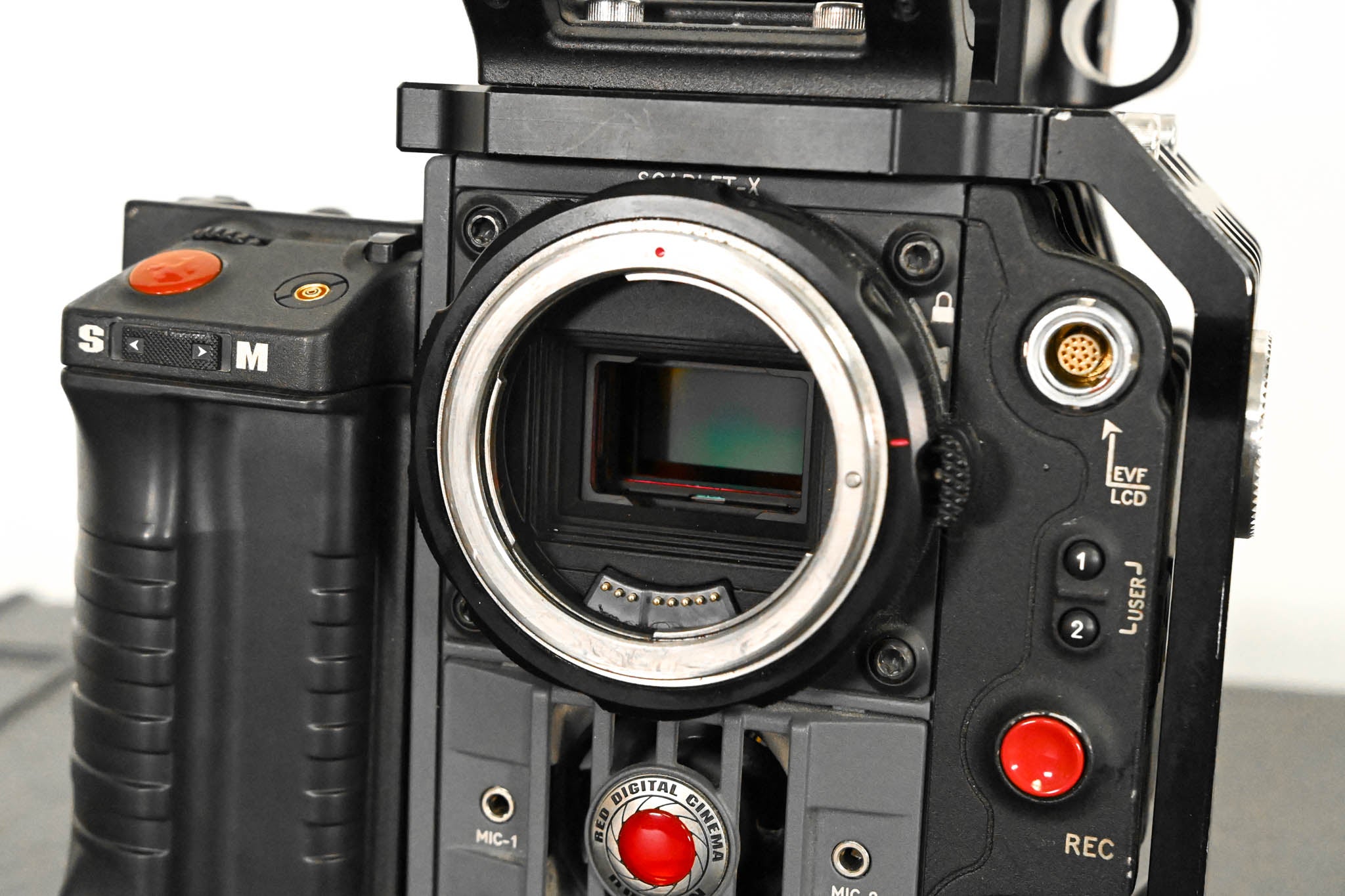 RED Digital Cinema Scarlet-X Dragon 6K DSMC2 Canon EF Mount Kit