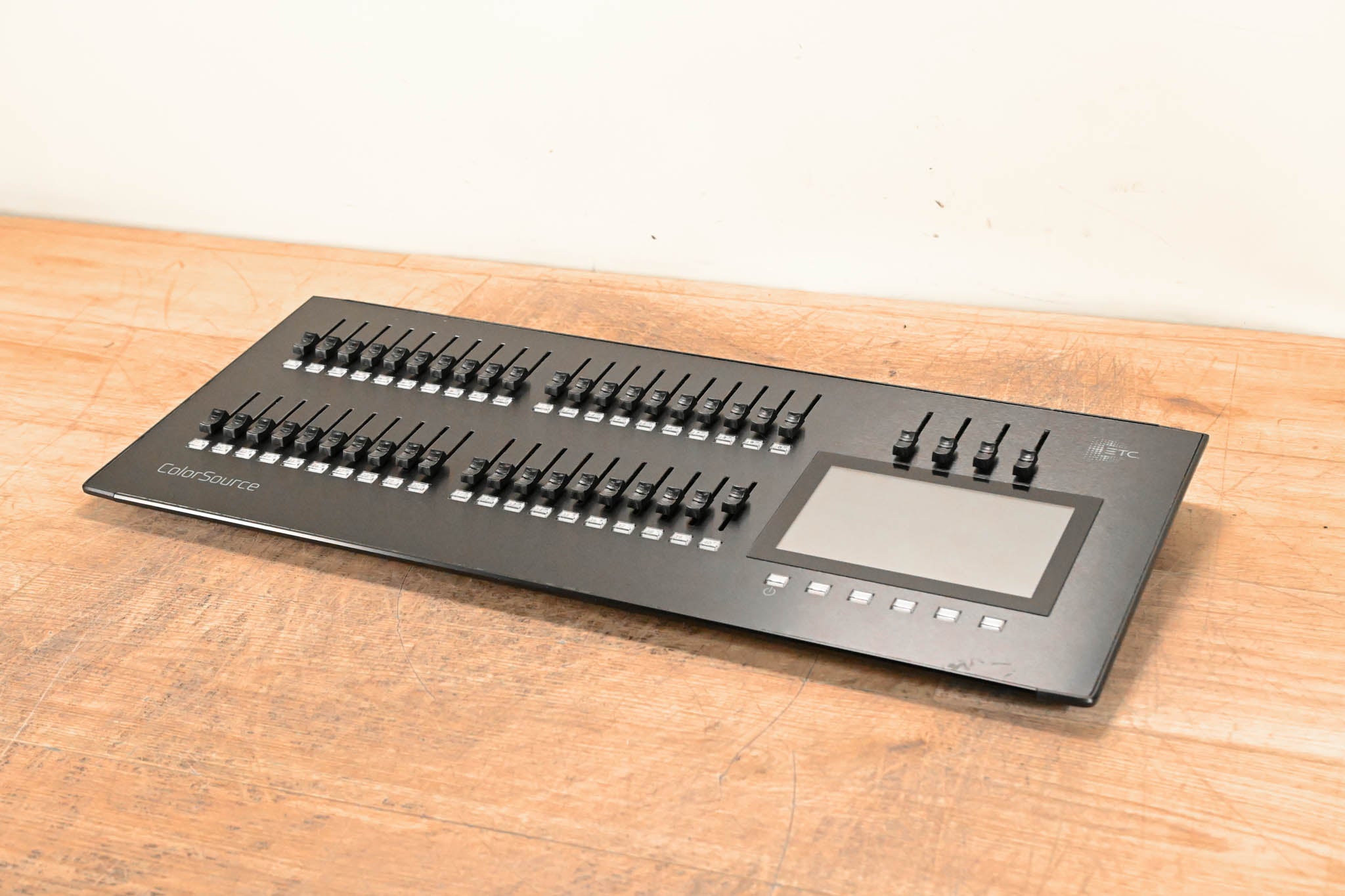 ETC CS40 ColorSource 40-Fader Lighting Console (NO POWER SUPPLY)