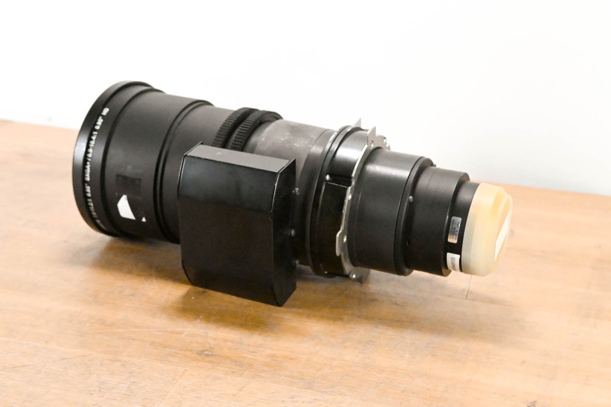 Christie 7.5-11.2:1 0.95" SXGA+ / 6.9-10.4:1 0.95" HD Zoom Lens