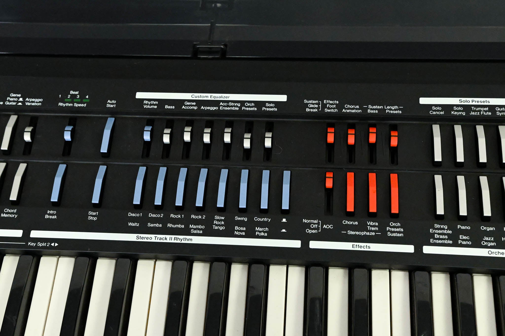 Lowrey V-120 Micro Genie 61-Key Portable Organ / Keyboard (NO PSU)