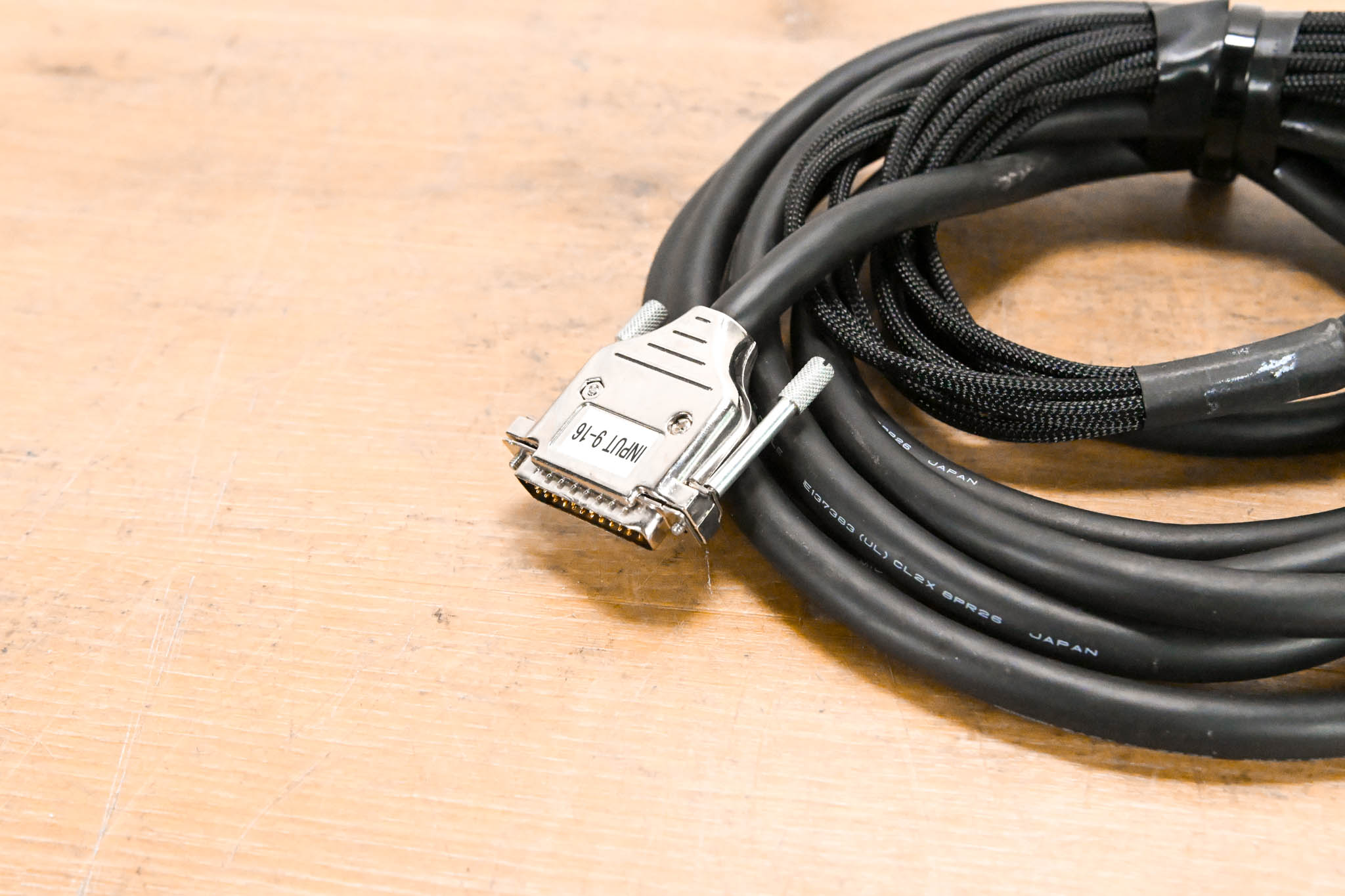 Mogami 2932 DB25 Male to (8) 1/4" TRS Male Breakout Cable - 15'