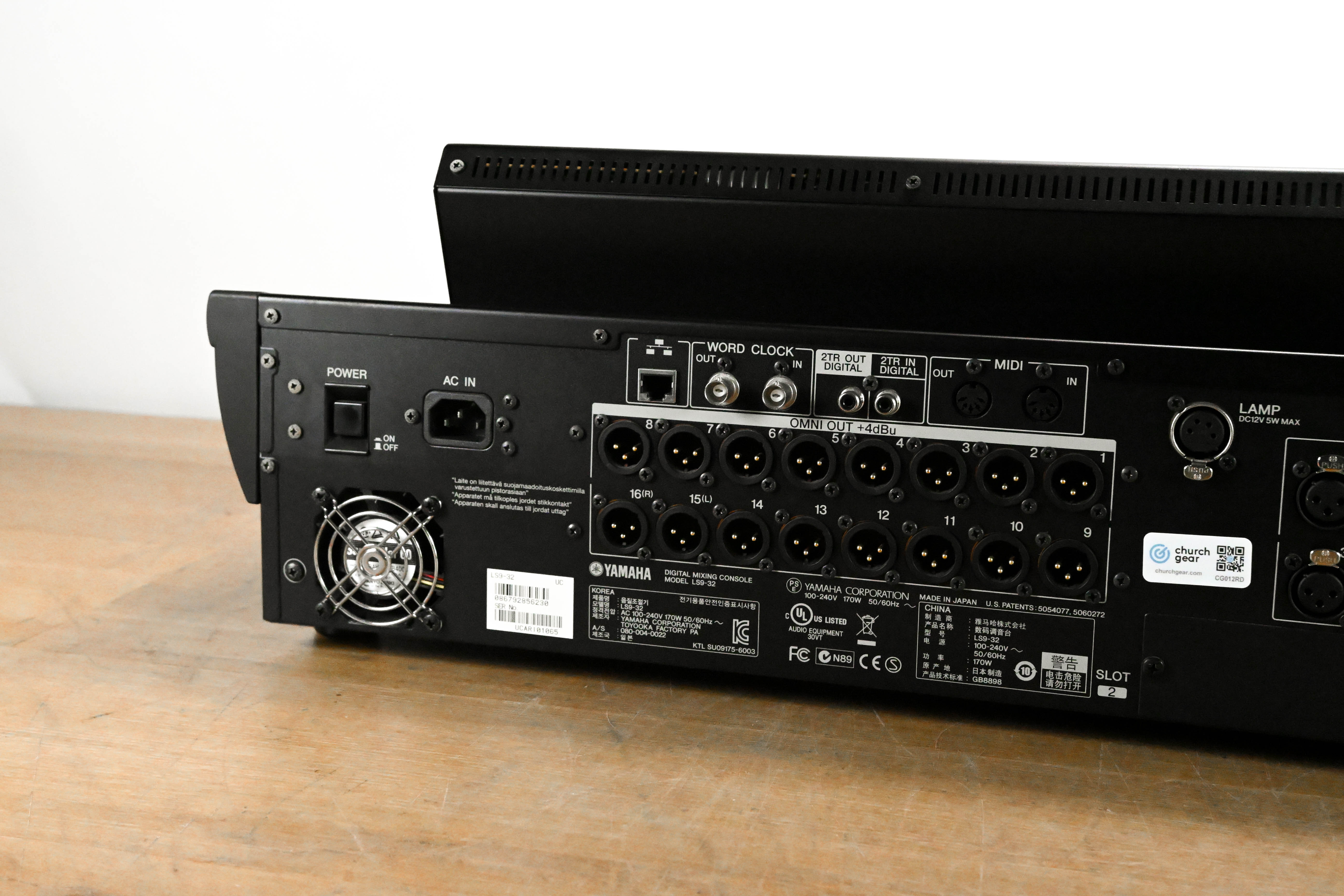 Yamaha LS9-32 32-Input Digital Mixing Console