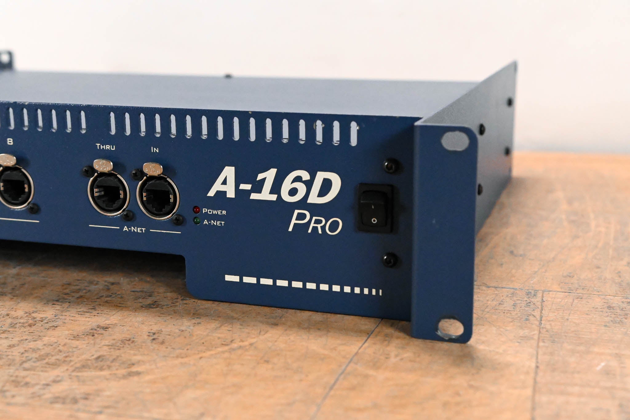 Aviom A-16D Pro A-Net Distributor