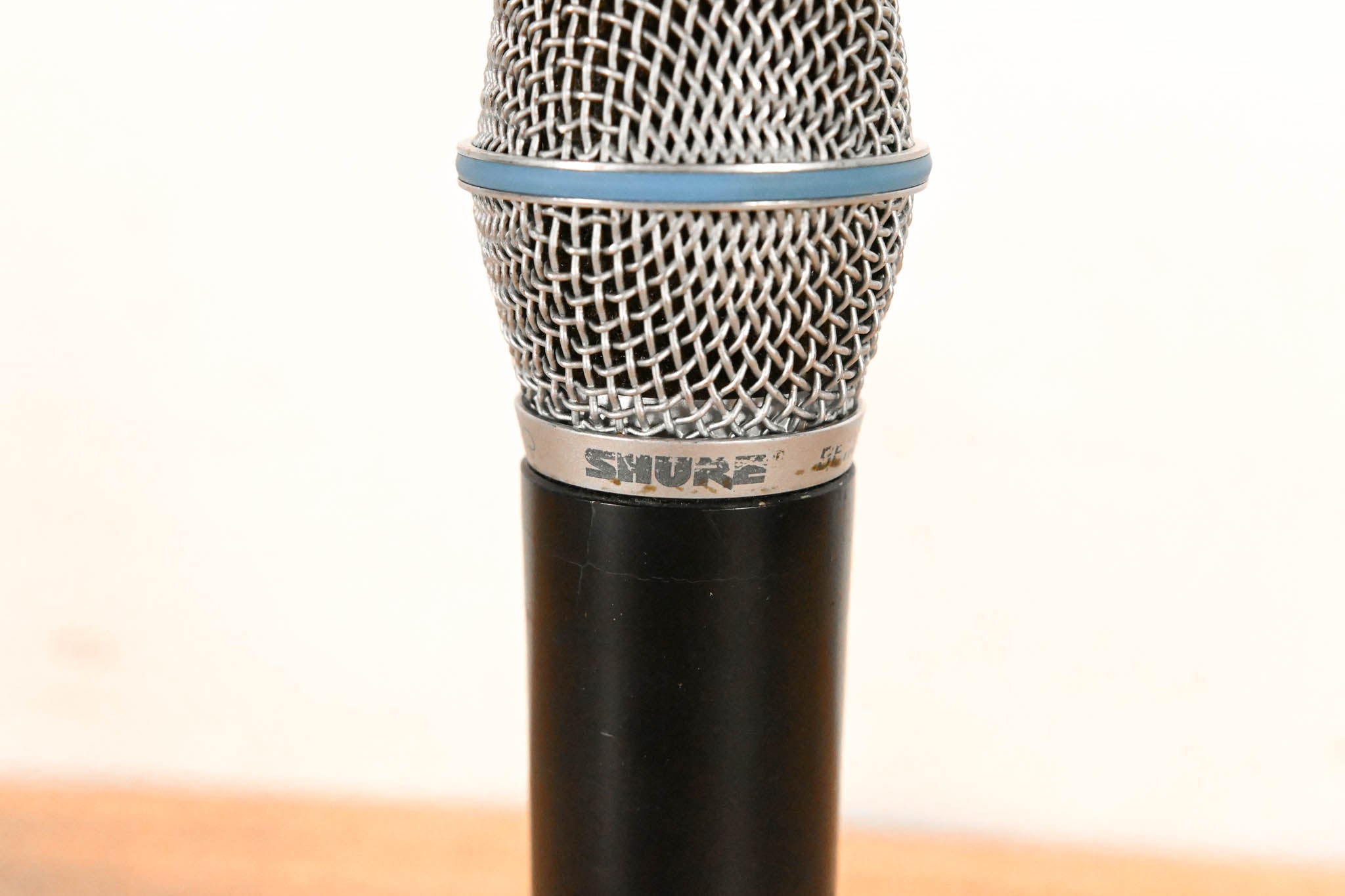 Shure ULX2/BETA87A Wireless Handheld Transmitter - J1 Band: 554-590 MHz