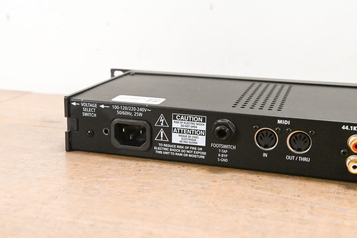 Lexicon MPX 200 24-Bit Two-Channel Multi-Effect Processor