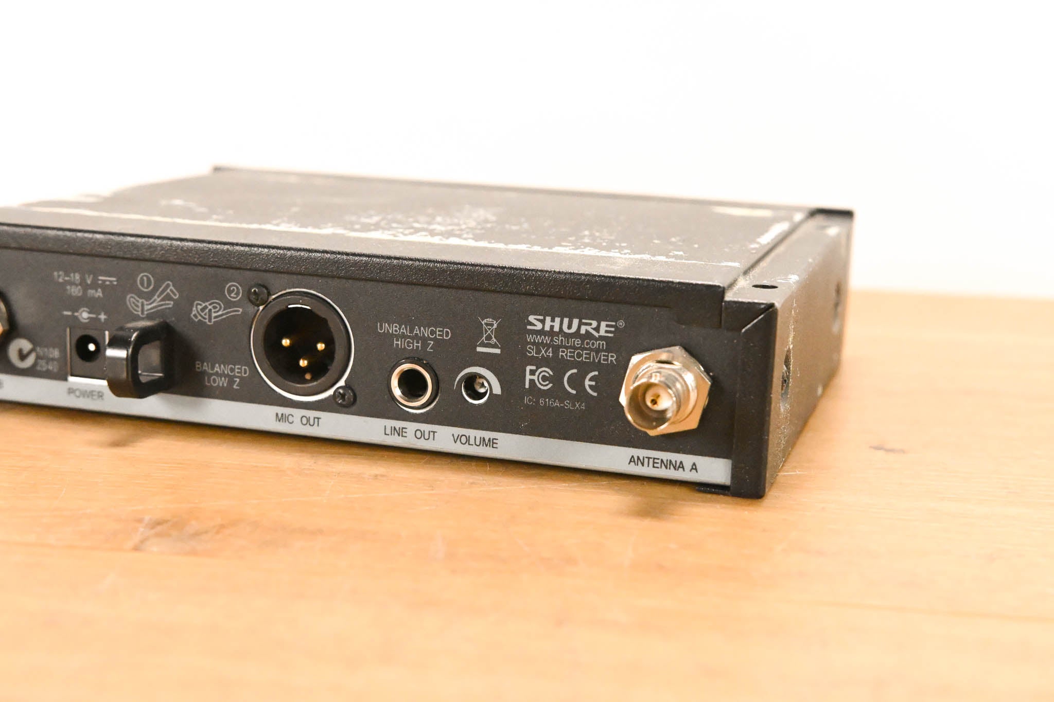 Shure SLX14 Bodypack Wireless System - J3 Band (NO POWER SUPPLY)