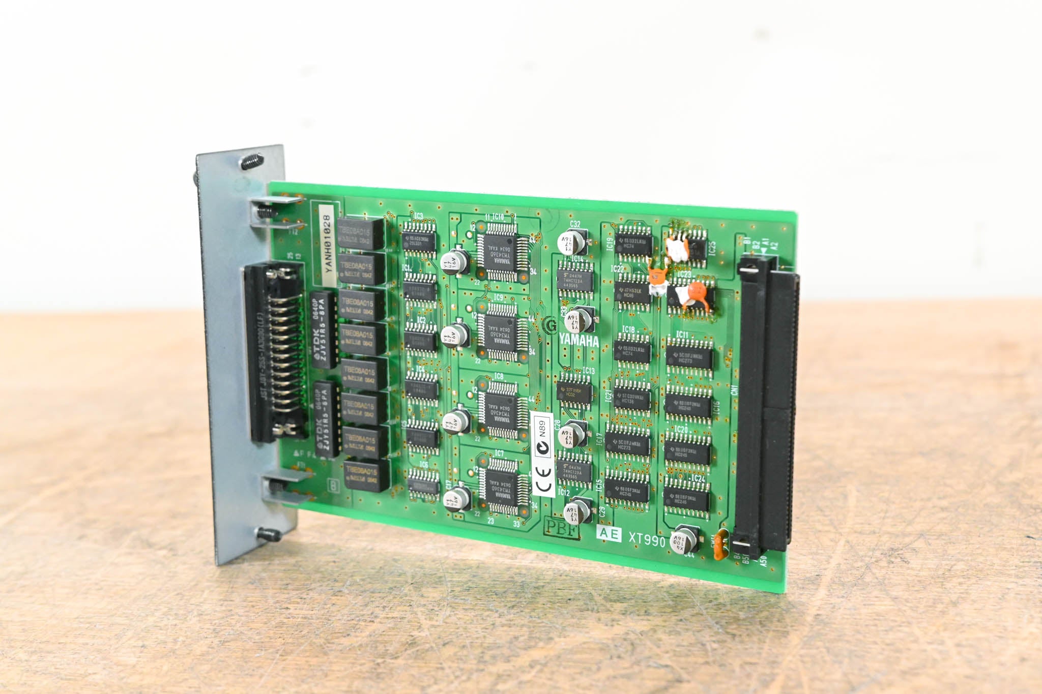 Yamaha MY8-AE 8-Channel AES/EBU Input/Output Card