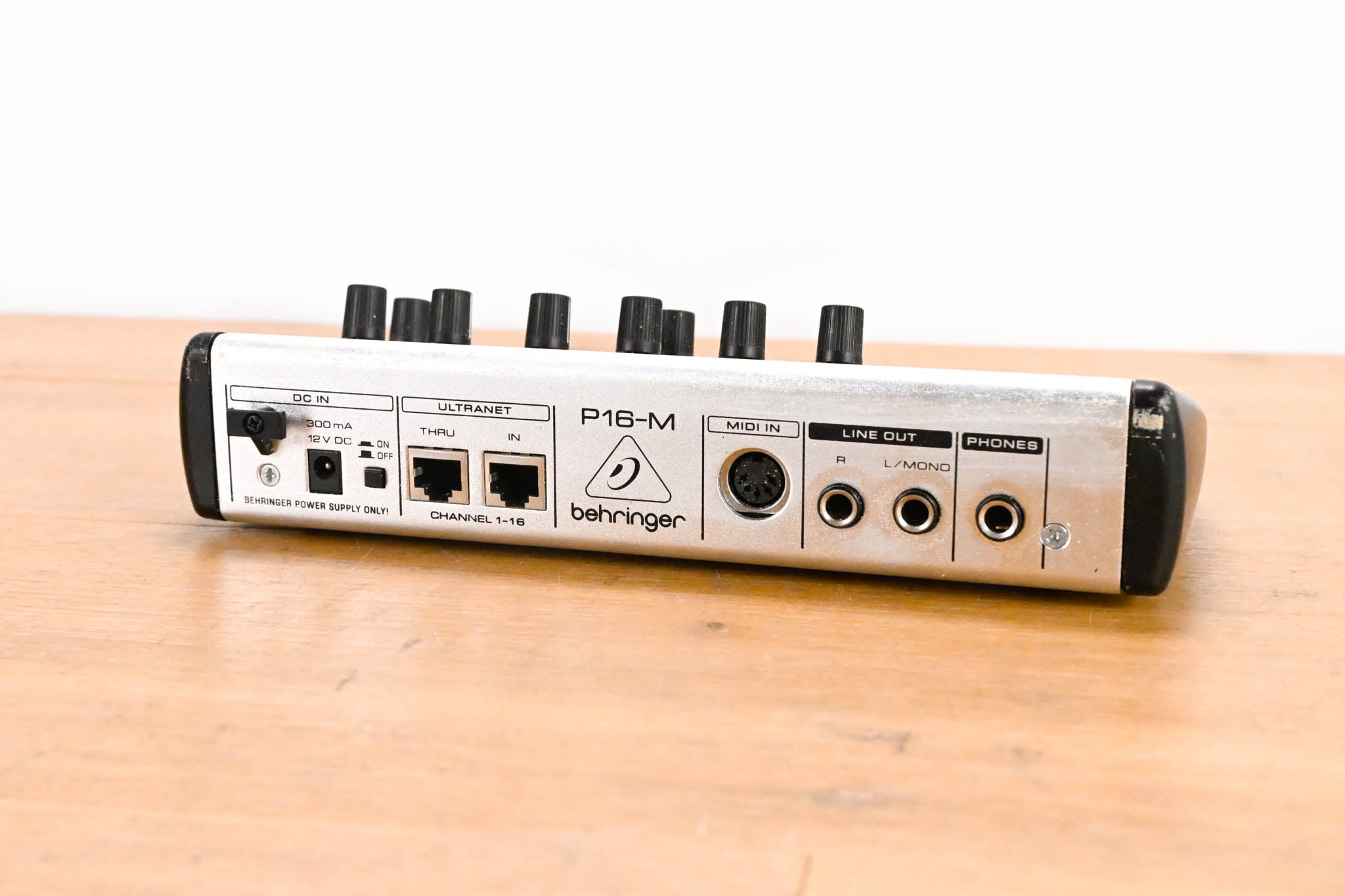 Behringer Powerplay P16-M 16-Channel Digital Personal Mixer