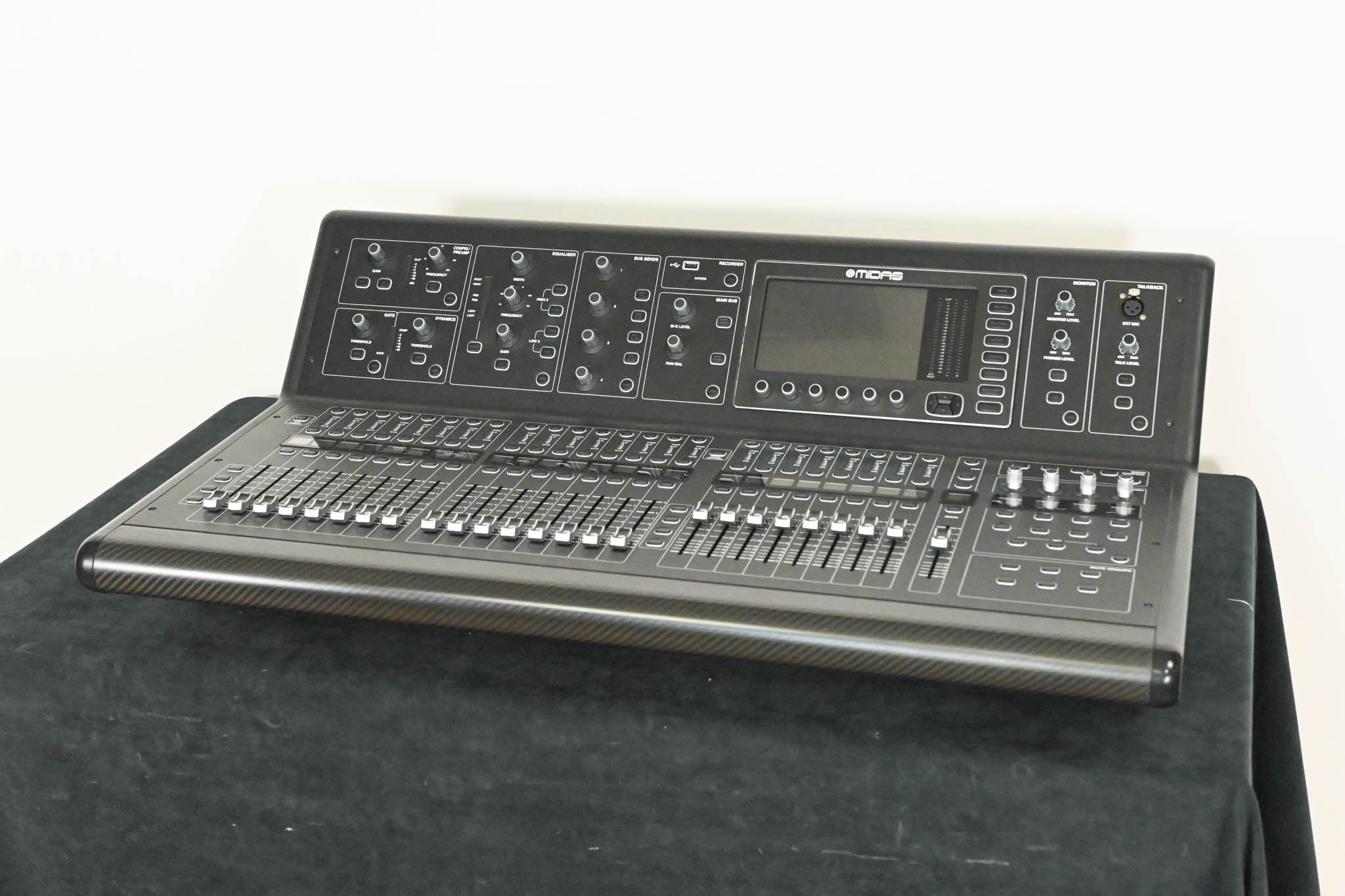Midas M32 40-Channel Digital Audio Mixing Console