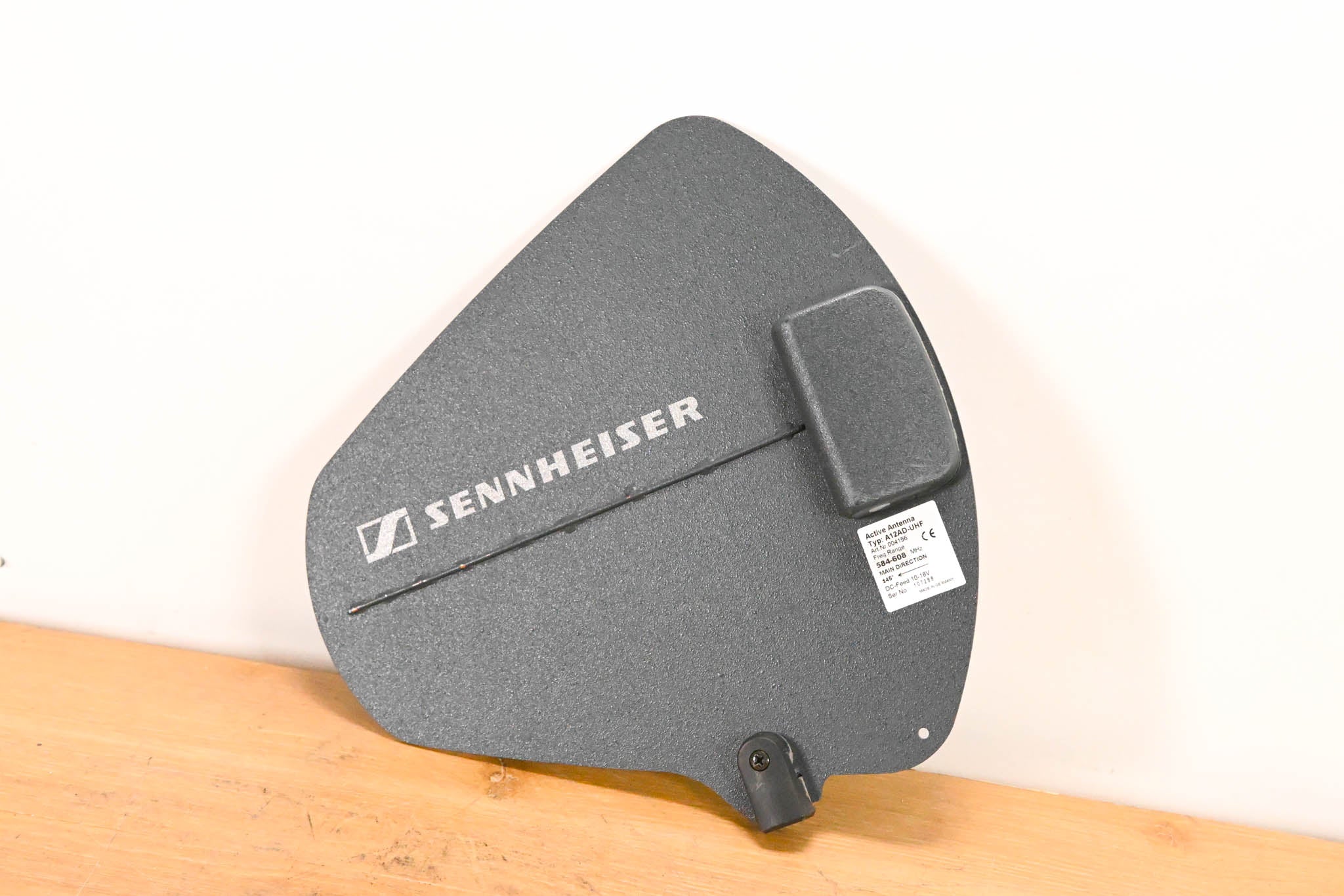 Sennheiser A12AD-UHF Active Antenna 584-608 MHz